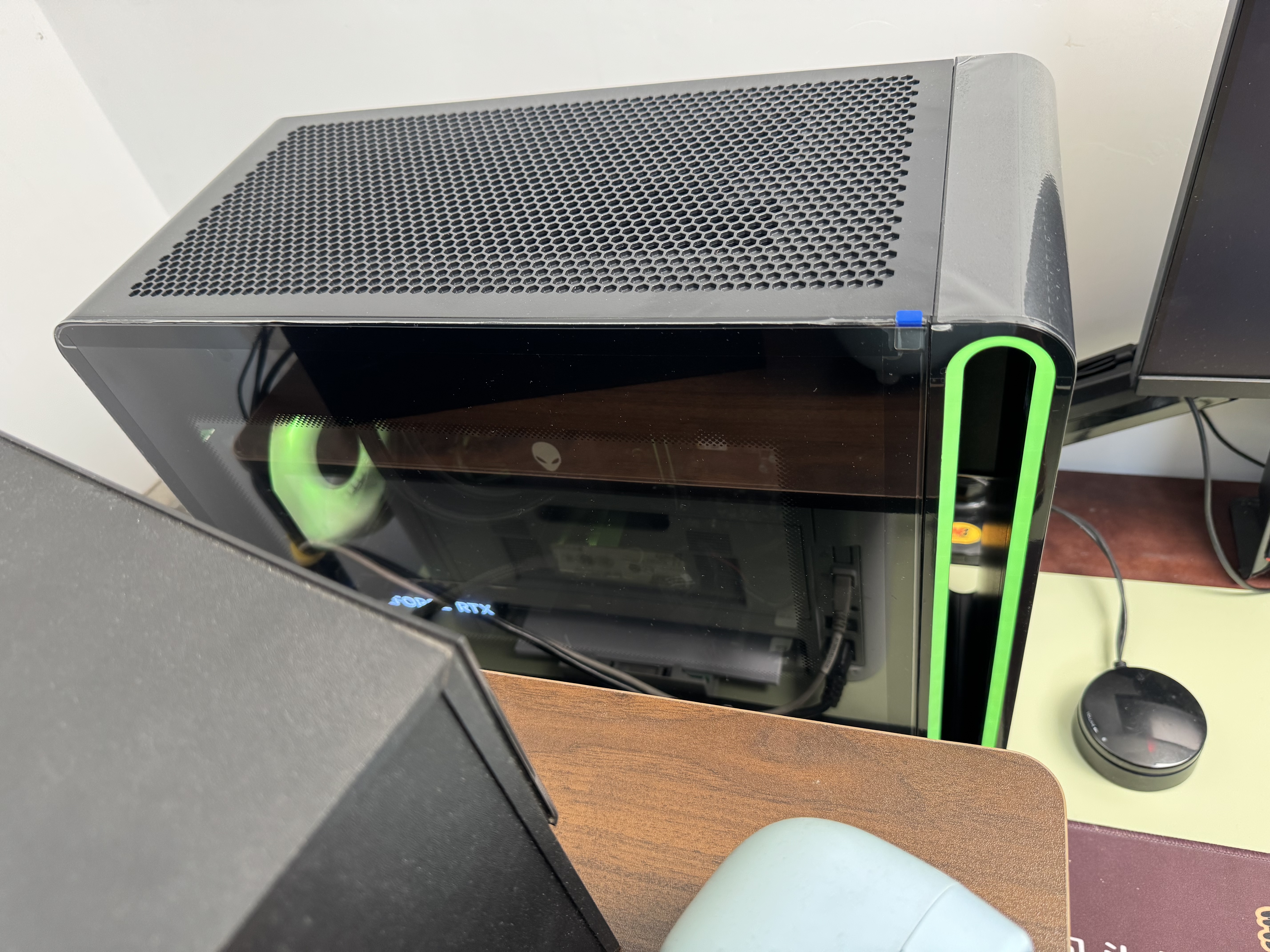 外星人台式机 星舰R17 高端电竞 游戏台式电脑 (Ultra7 16G 1T RTX5060)水冷 黑神话 Ai设计图站OpenClaw 实拍图
