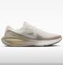 耐克NIKE男子跑步鞋REVOLUTION 8柔软缓震运动鞋新款HJ9198-107白41 实拍图