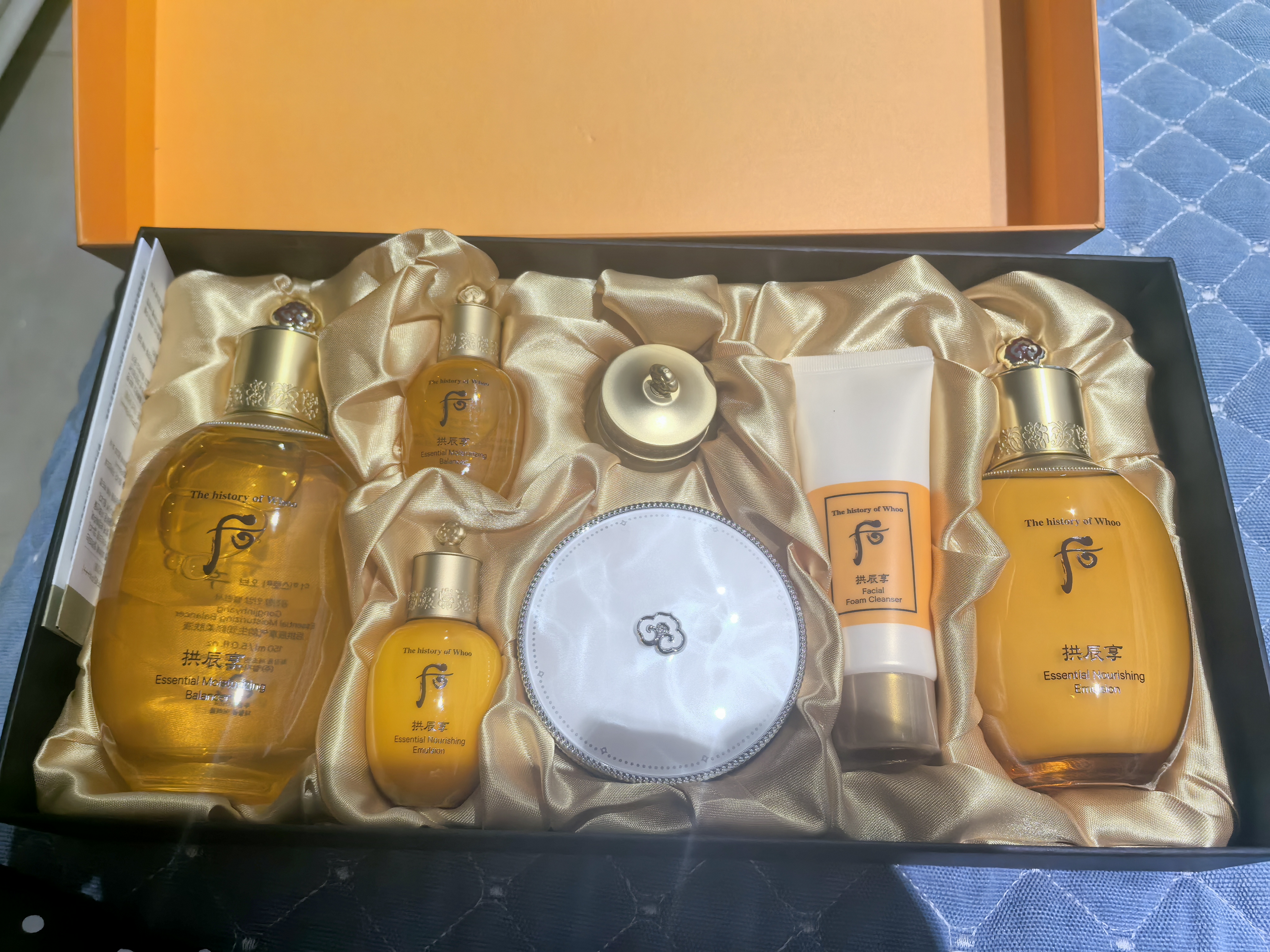 后（The history of Whoo）WHOO气韵生7件套礼盒334ml+带气垫13g 保湿修护滋润美白生日礼物 实拍图