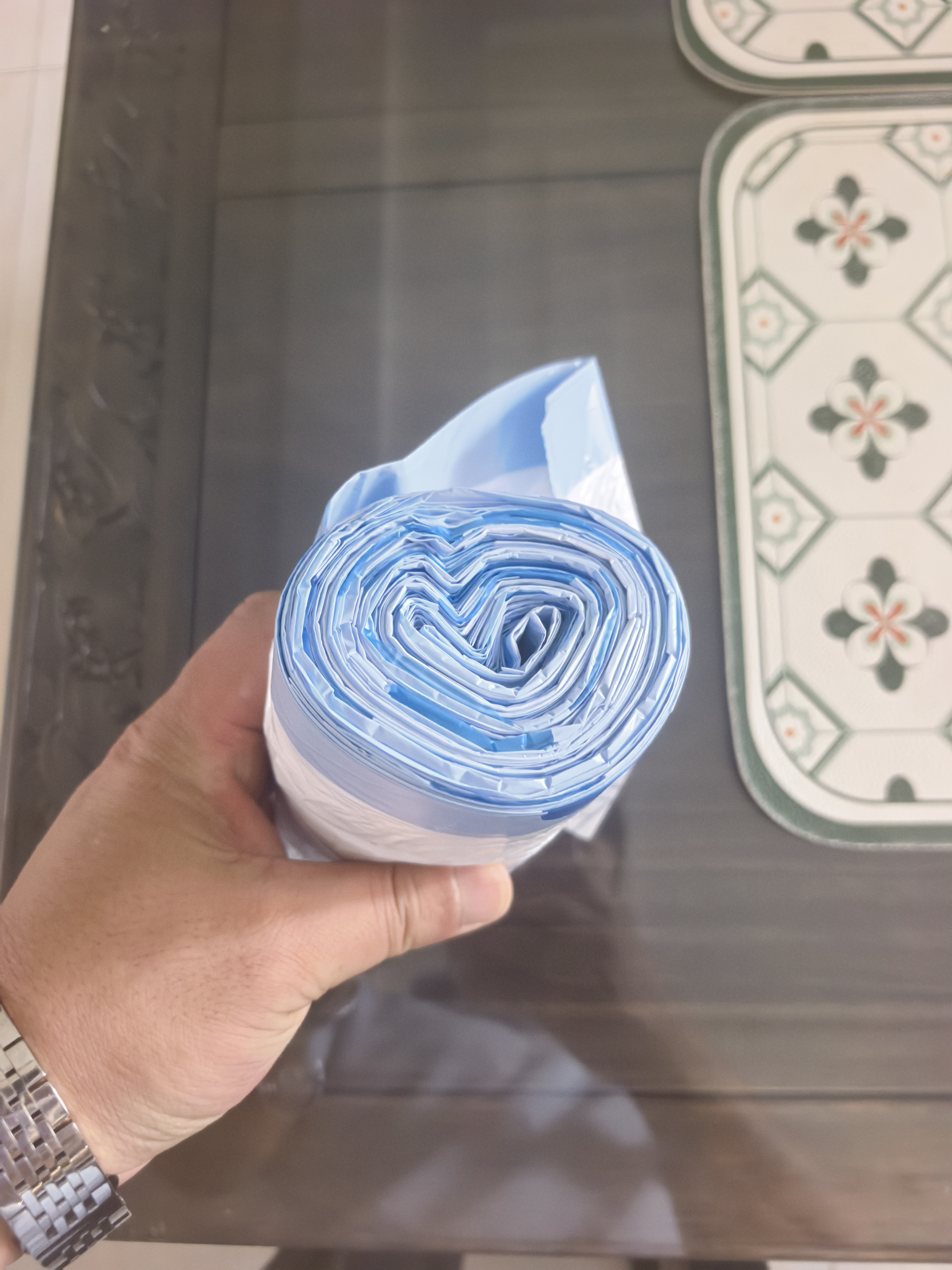 利得抽绳垃圾袋印花50*55cm100只双面2.4丝免撕厨房大垃圾袋馥郁系列 实拍图