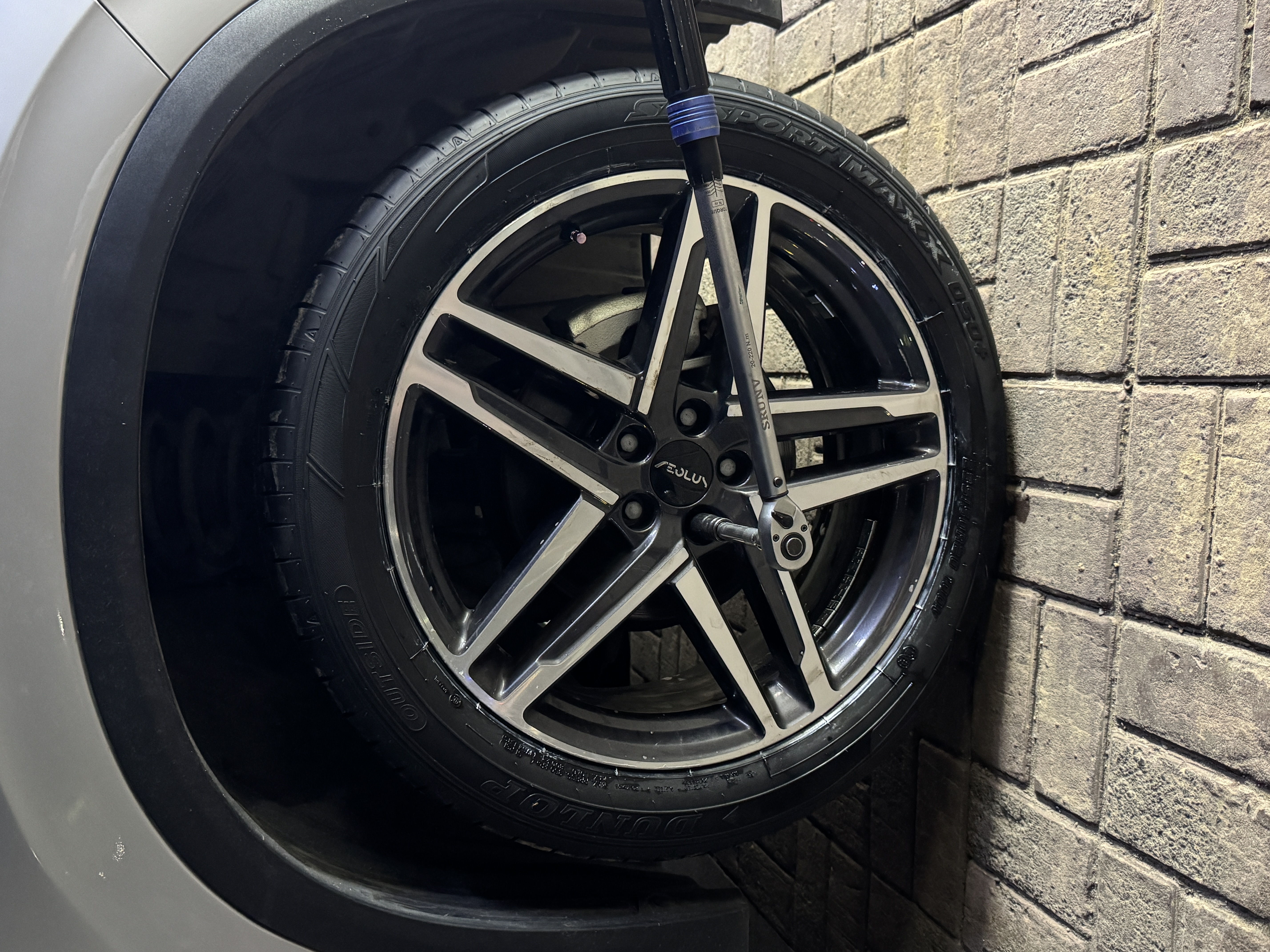 邓禄普（DUNLOP）汽车轮胎 235/50R20 100V SP SPORT MAXX050+ 原配新威然/浩瀚 实拍图