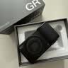 理光（Ricoh） GR4/GRIV 数码相机 APS-C画幅 大底小型便携 街拍照相机 5轴防抖 黑色 原电便携套装 实拍图