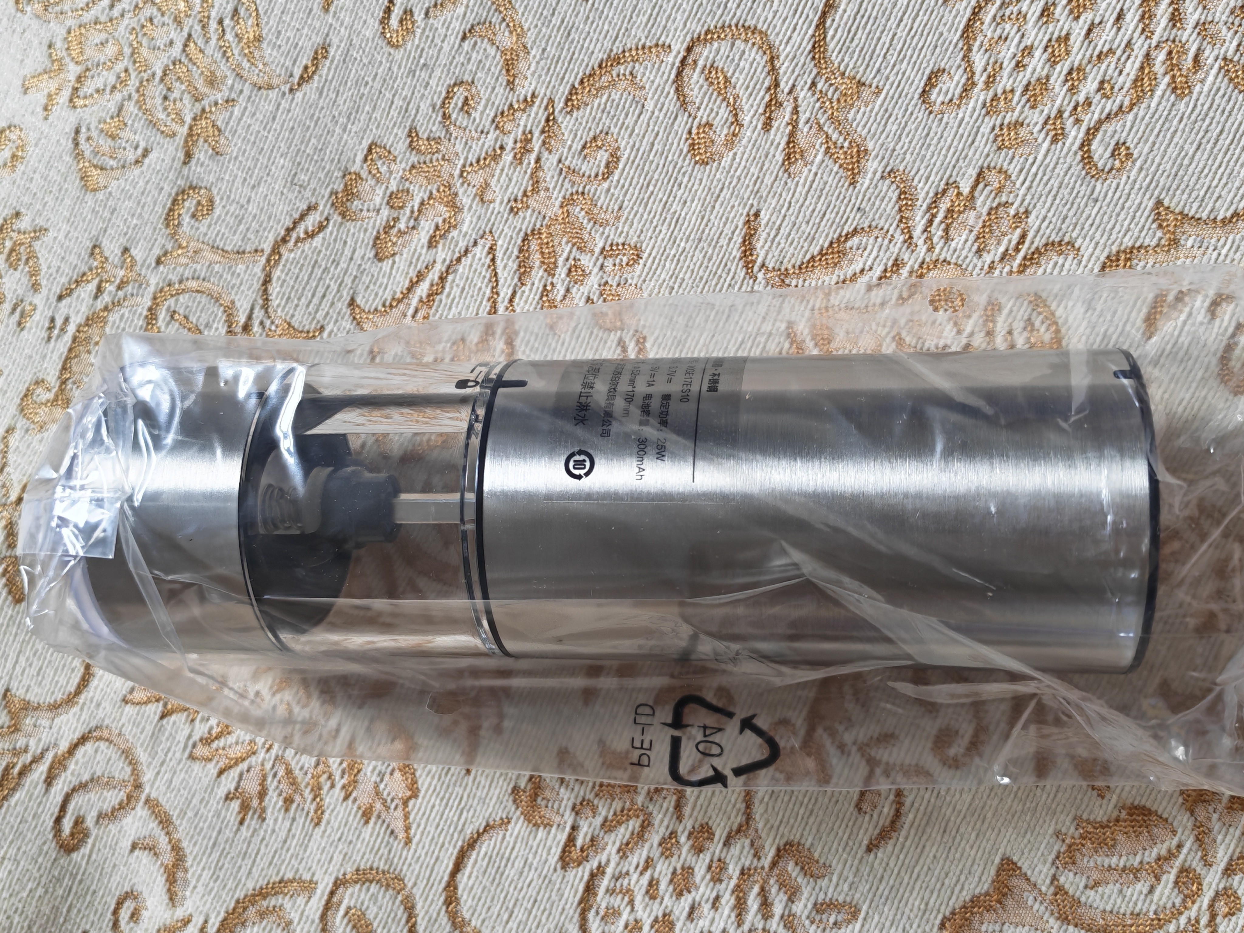 苏泊尔（SUPOR）电动不锈钢研磨器充电式家用花椒黑胡椒海盐研磨器KGE17ES10 实拍图