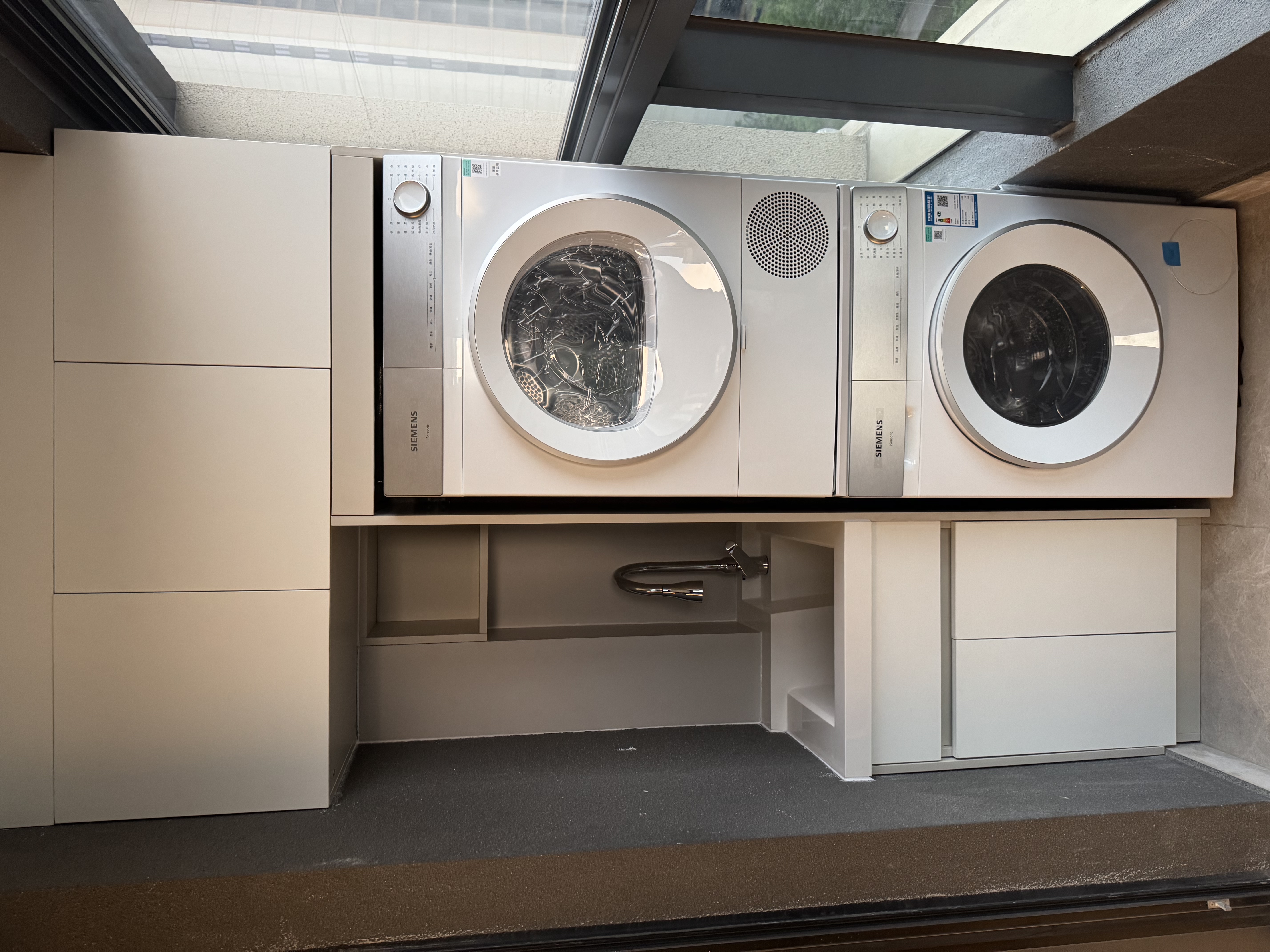 西门子（SIEMENS）【新品上市】小晶钻超薄10+10KG大容量洗烘套装全自动滚筒洗衣机变频热泵烘干 纤薄WW52H1U00W+01W 实拍图