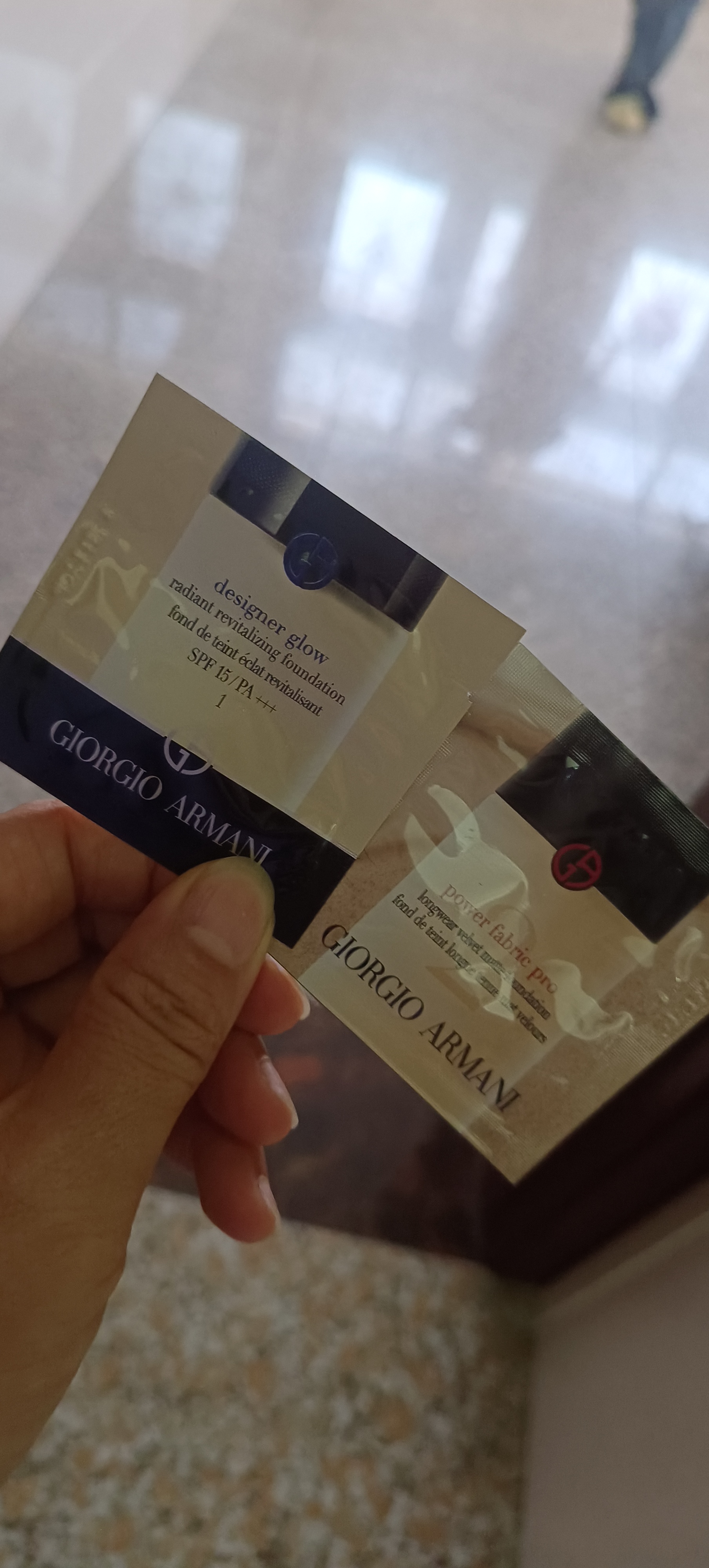 阿玛尼权力大师粉底液体验礼 遮瑕持妆轻薄 享回购券 顺手买一件 实拍图