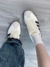 adidas「T头鞋」VL COURT复古休闲板鞋德训鞋男女阿迪达斯轻运动 汉玉白/黑色/树脂黄   43 实拍图