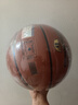 斯伯丁（SPALDING）TF金标经典篮球7号室内外通用 耐磨PU实战比赛训练 77-228 实拍图