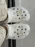 卡骆驰（CROCS）【预售】白鹿同款经典云朵洞洞鞋时尚百搭女鞋花园鞋|206750 白色-100(含智必星)【预售】 36 /37(230mm) 实拍图