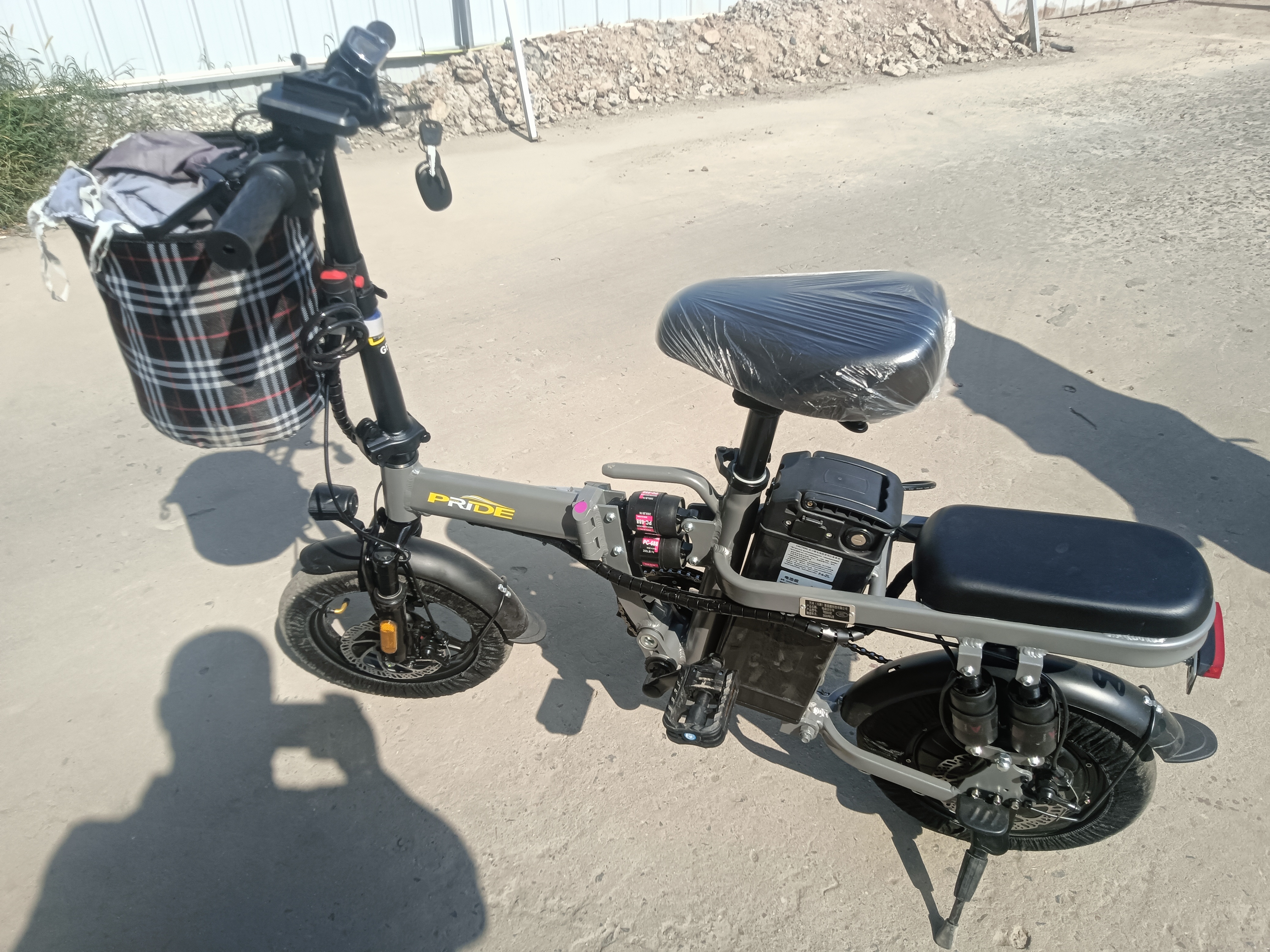普莱德新国标折叠电动自行车 超长续航电动车 铝合金代驾车 锂电池助力男女通用成人电瓶车 代步电单车 航空铝合金-16减震-进口级电芯-35A纯电续航≤105km 实拍图