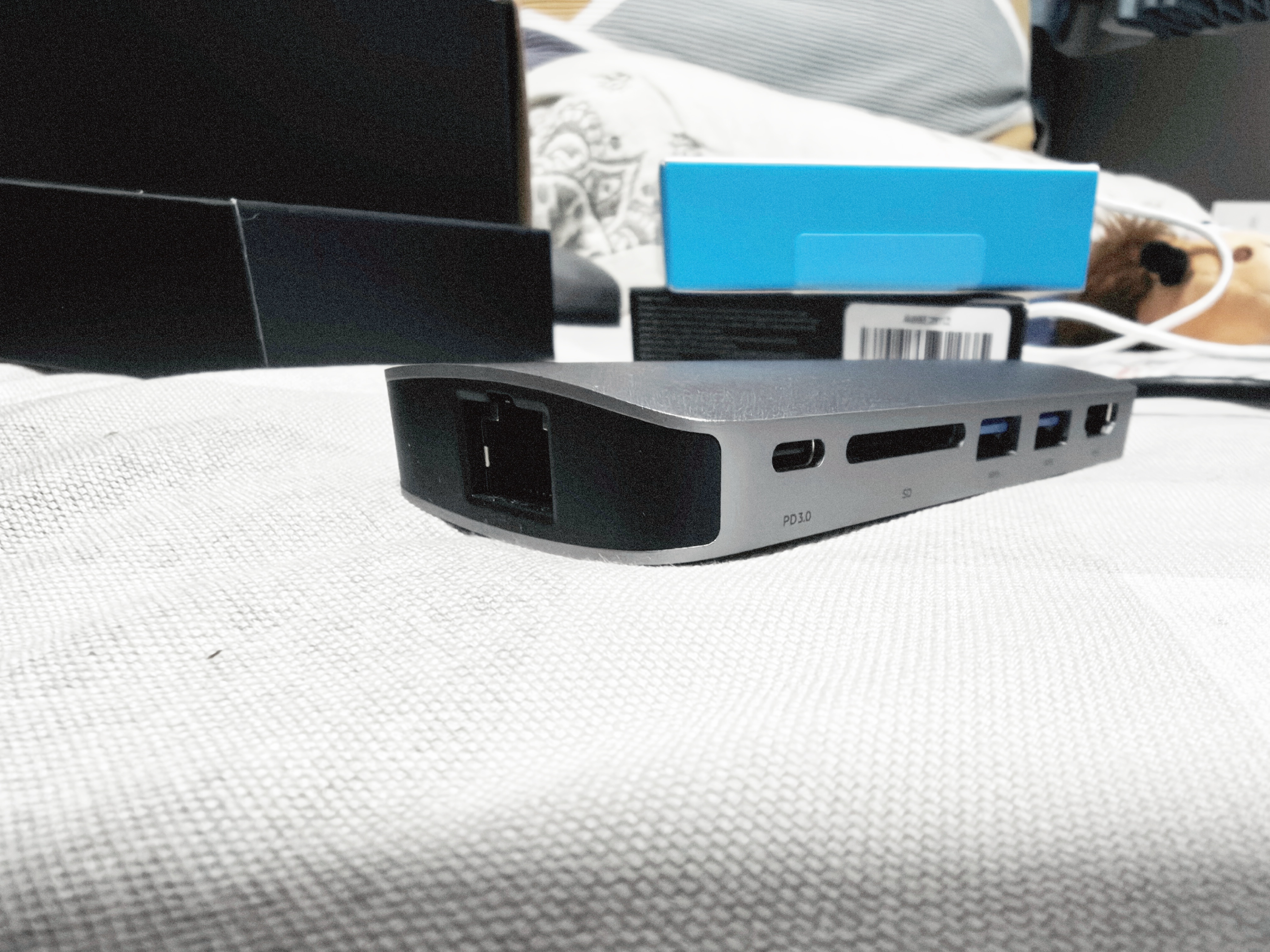 贝尔金（BELKIN）扩展坞六合一 Type-C拓展坞 PD供电 ipad转接器 Macbook笔记本电脑 USB/HDMI/网线口 AVC008-V2 实拍图