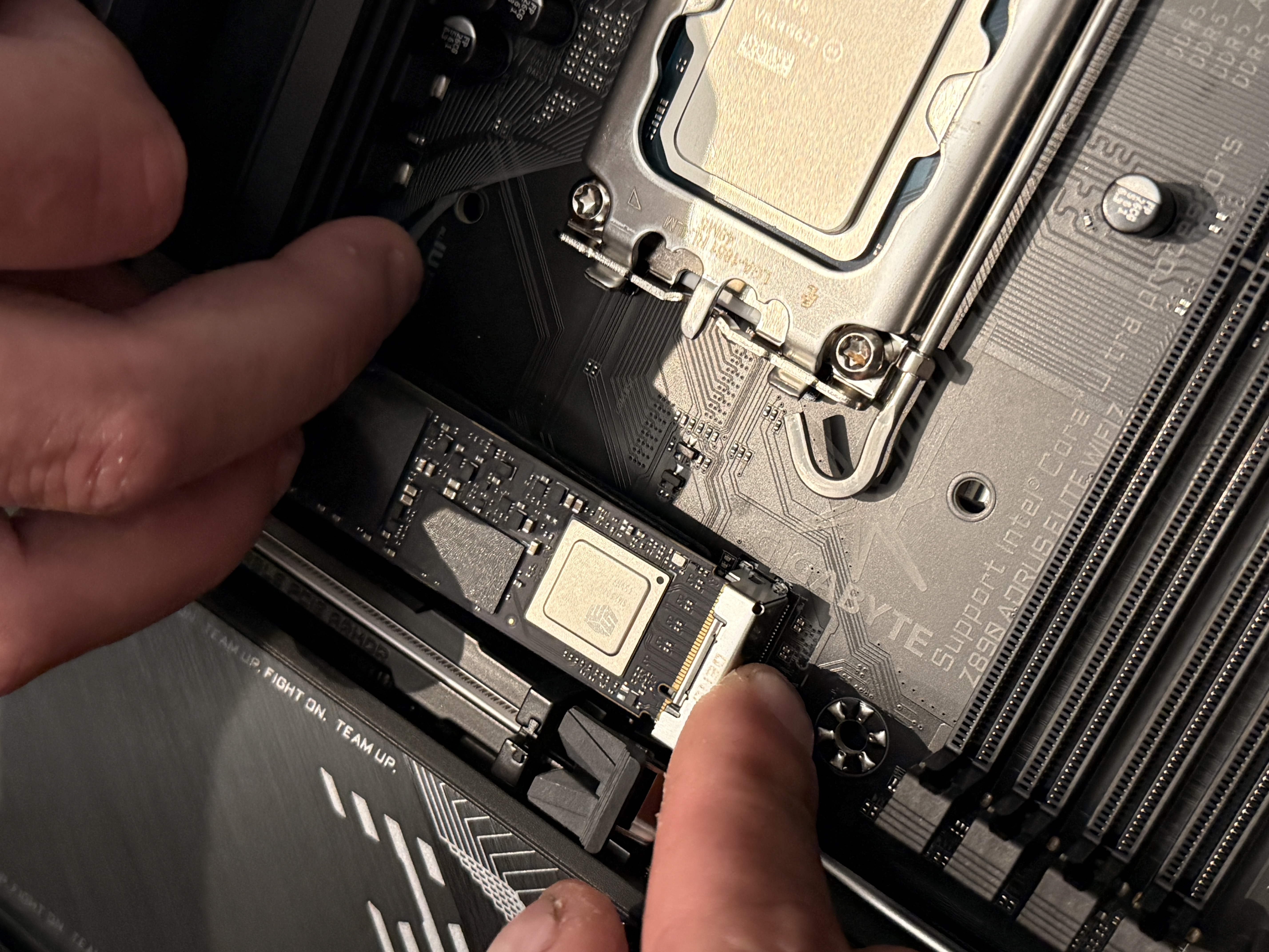 宏碁掠夺者（PREDATOR）2TB SSD固态硬盘 M.2接口(NVMe协议) GM9000神舆系列 NVMe PCIe 5.0读速14000MB/s AI电脑存储配件 实拍图