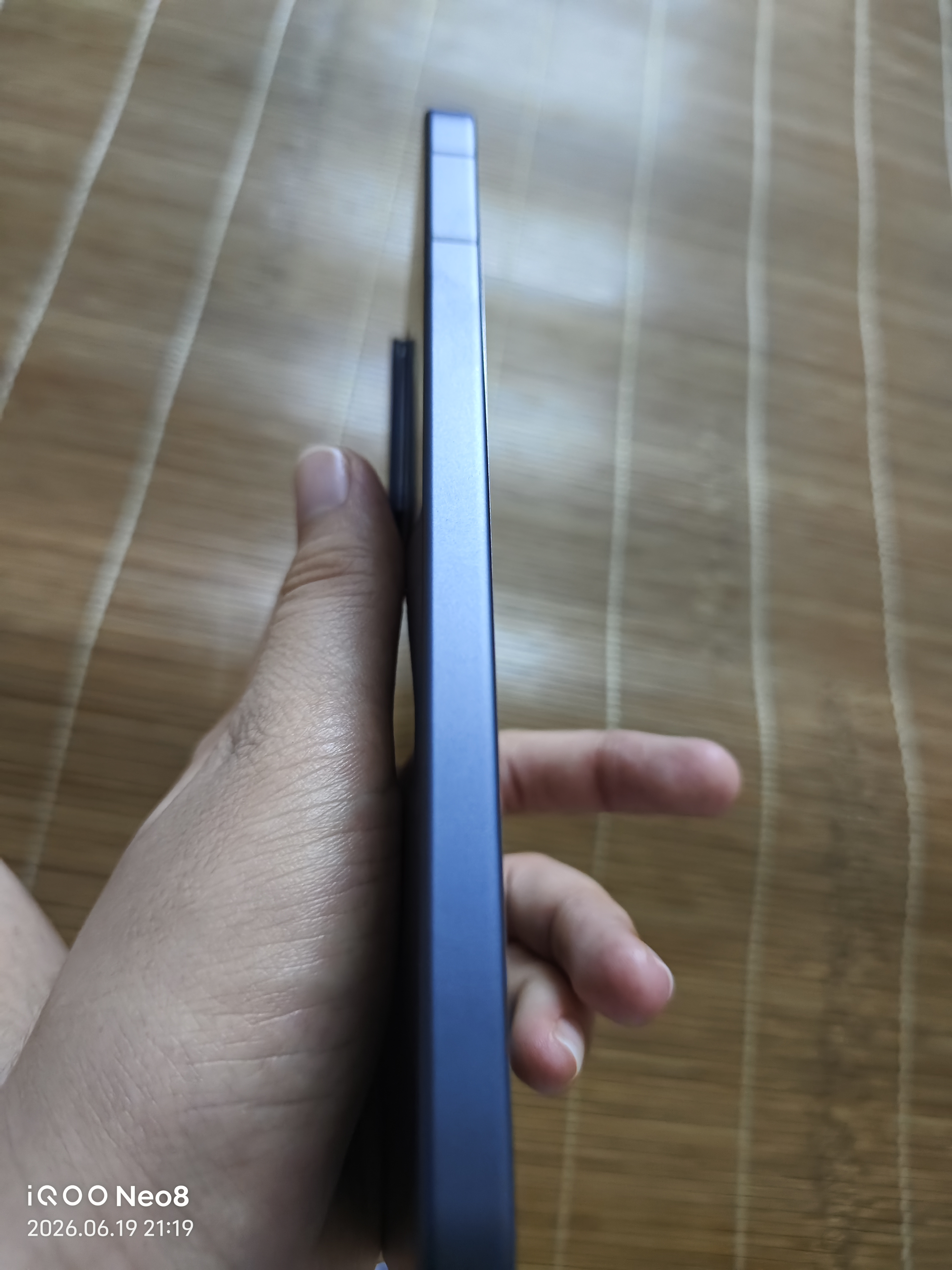 vivo iQOO Neo11 16GB+512GB 疾影黑2K 144Hz珠峰屏 骁龙8至尊版  国家补贴iqooneo11学生游戏电竞手机 实拍图