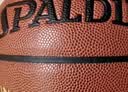 斯伯丁（SPALDING）篮球7号成人比赛TF-500星街战室内外通用吸湿PU七号篮球  76-797Y 实拍图