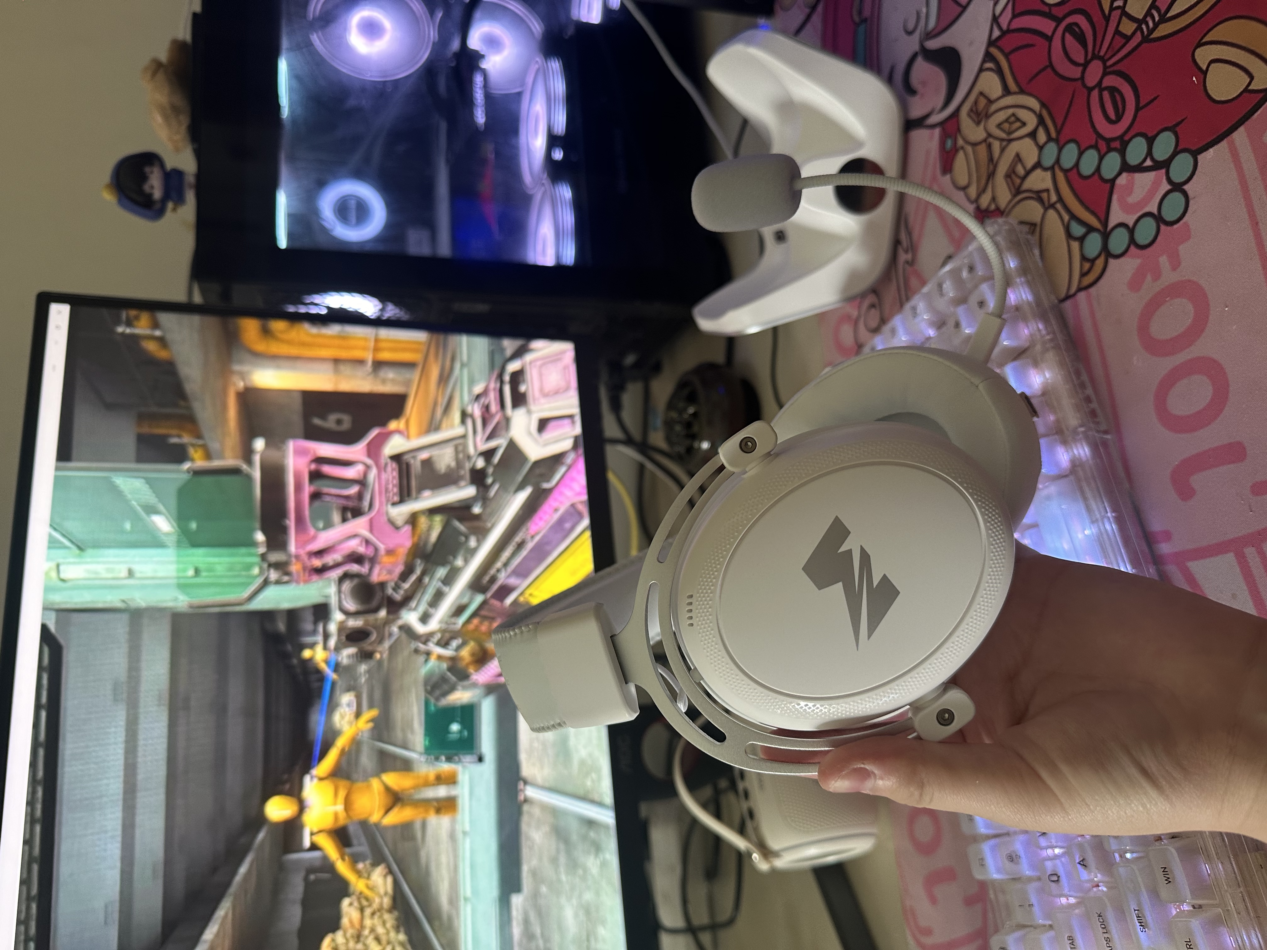 MICROKIA【三角洲冠军推荐|赛事专用】电竞游戏耳机头戴式蓝牙无线2.4G四模fps听声辨位吃鸡笔记本台式电脑 实拍图