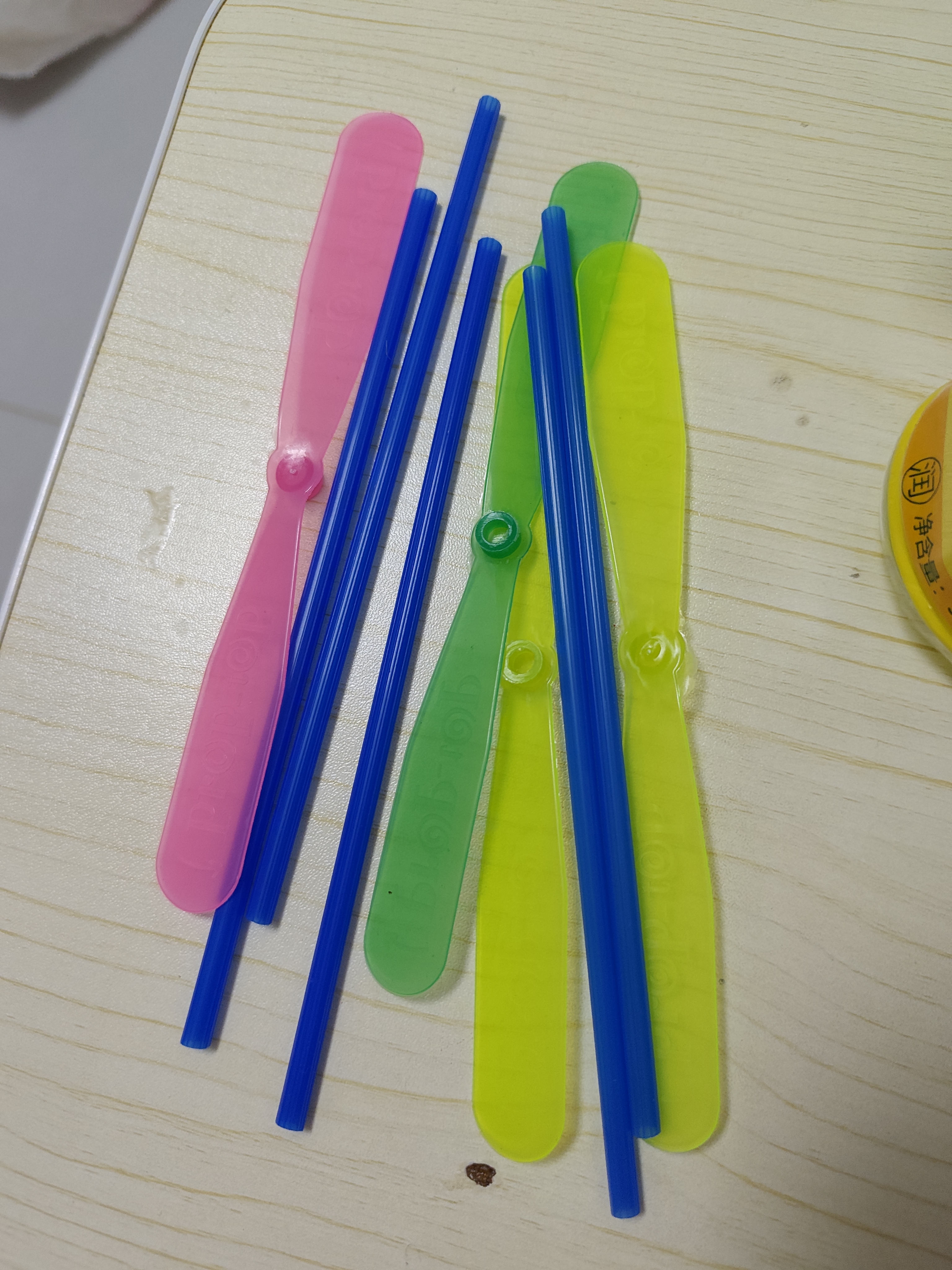 竹蜻蜓儿童玩具飞天仙子玩具男幼儿园奖励礼品8090后怀旧地摊礼物 5只会飞的竹蜻蜓 实拍图