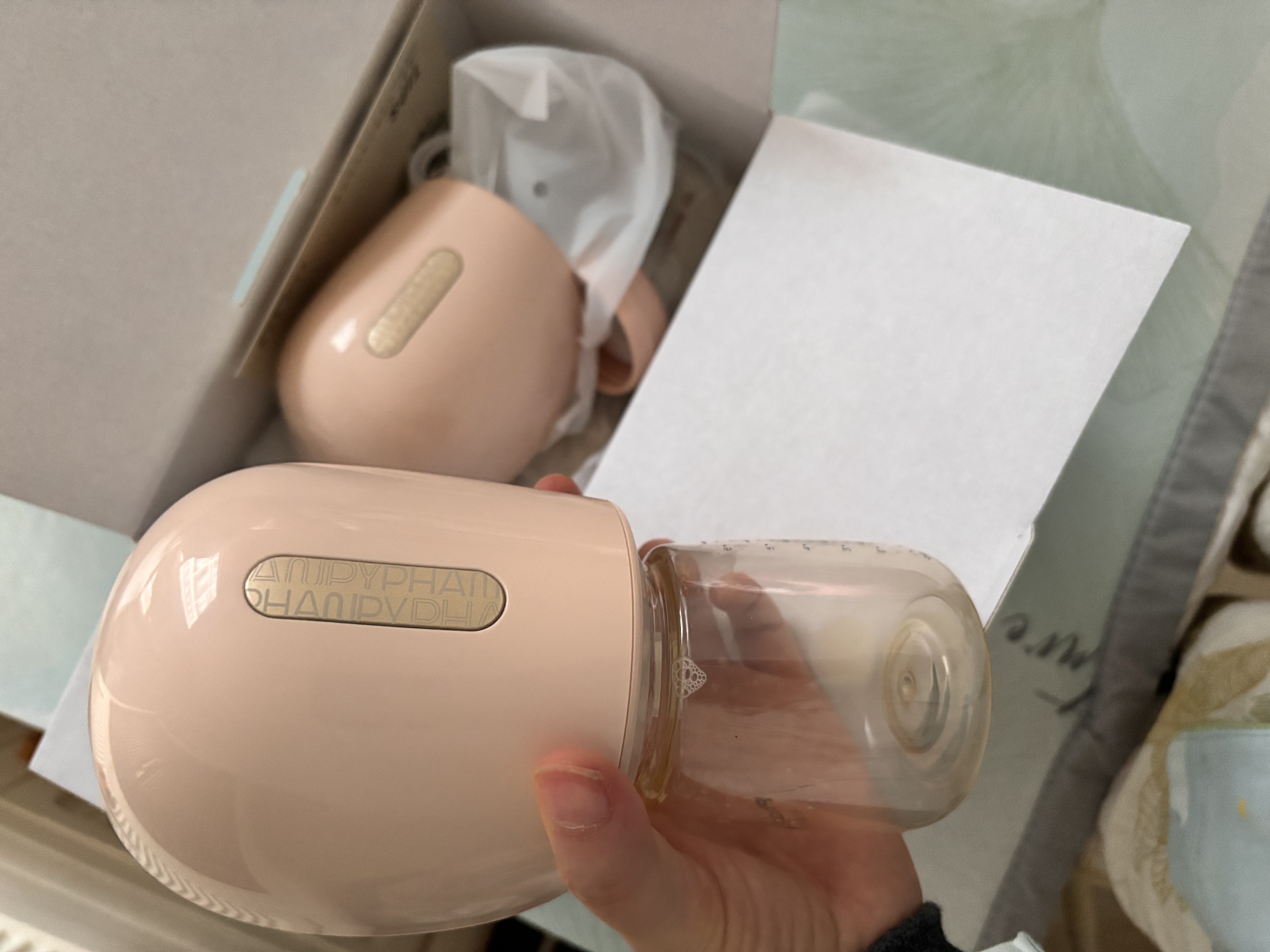 小雅象免手扶吸奶器电动便携一体式微震双边挤奶器（奕悦）2个装 实拍图