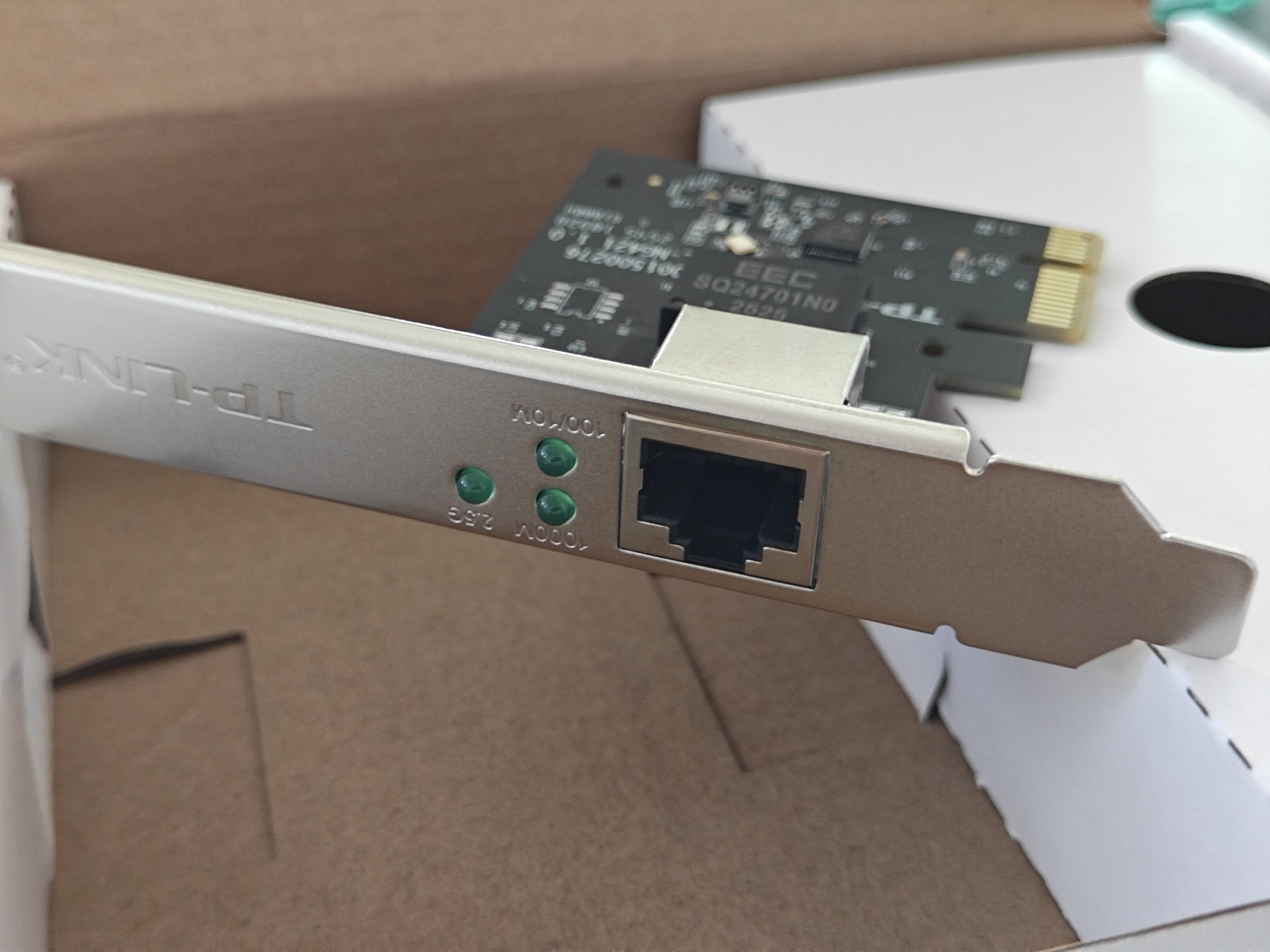 普联（TP-LINK） TP-LINK TL-NG421 2.5G千兆台式机电脑服务器内置高速以太网络PCI-E有线网卡 实拍图