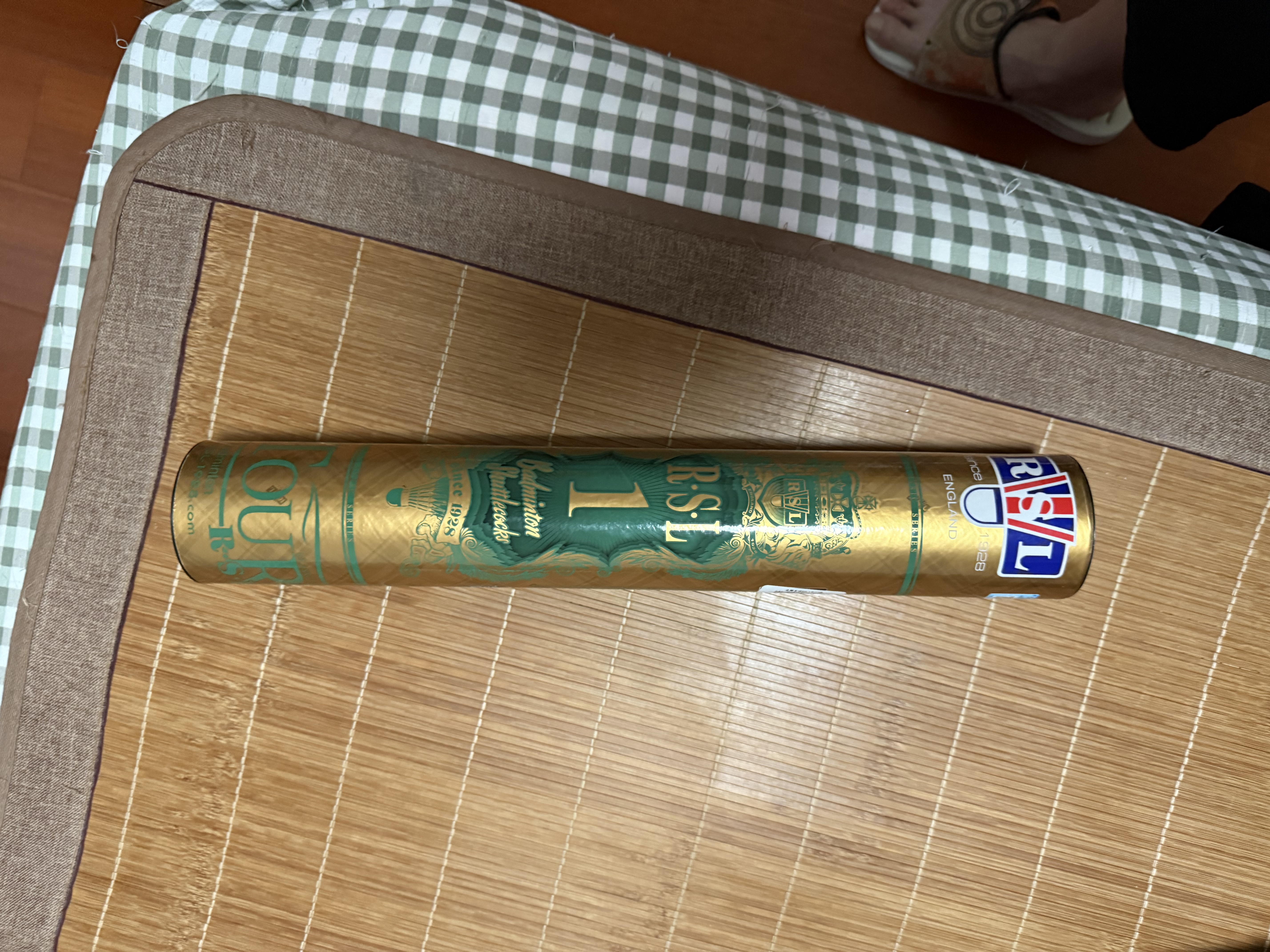 亚狮龙(RSL)NO.1号全圆鸭毛专业比赛羽毛球稳定耐打羽球77速12只装/桶 实拍图