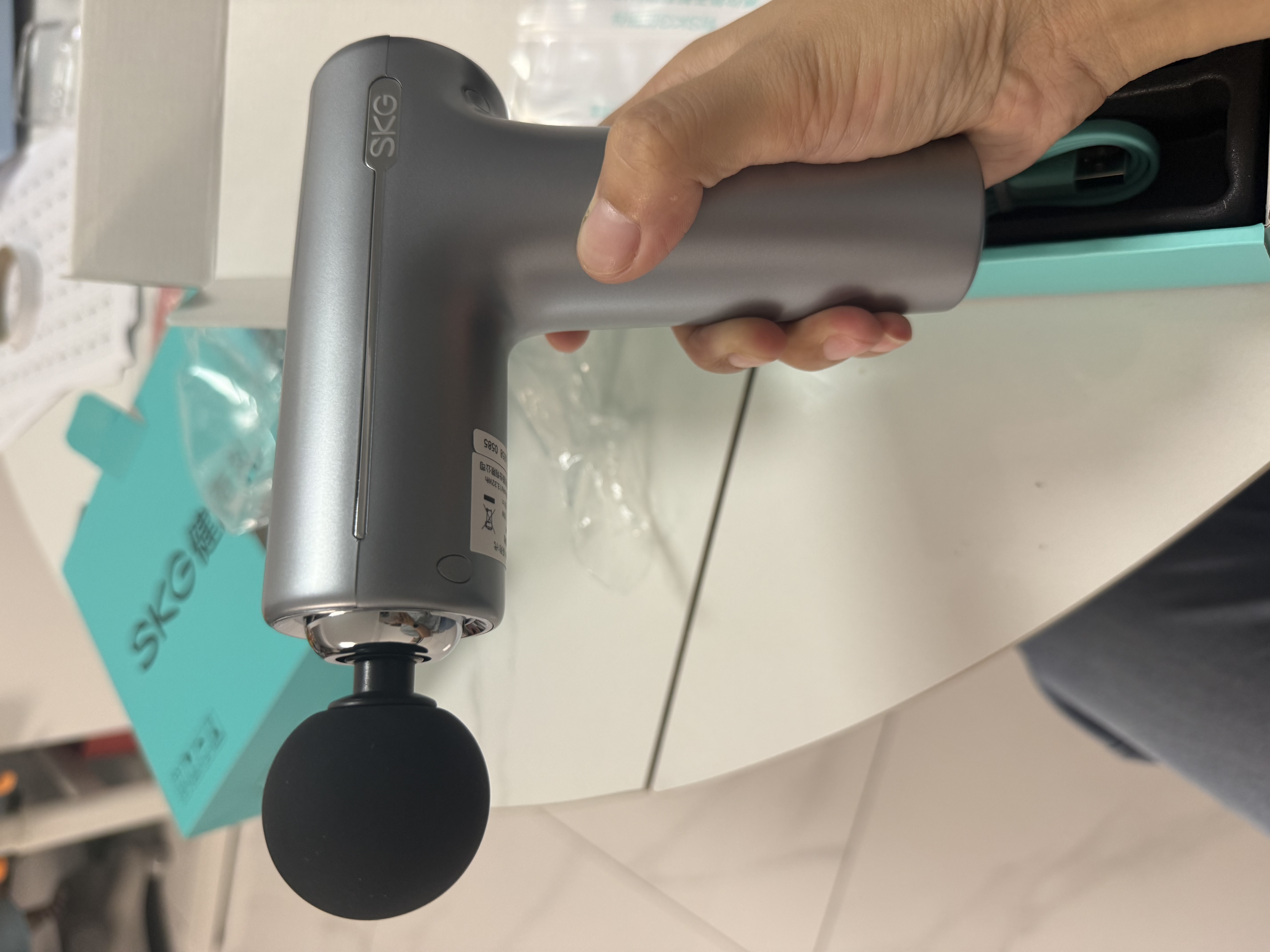 SKG筋膜枪F1尊享款 运动肩颈腰背全身专业级按摩仪器长续航迷你便携经膜肌模抢 生日实用礼物送男女友 实拍图