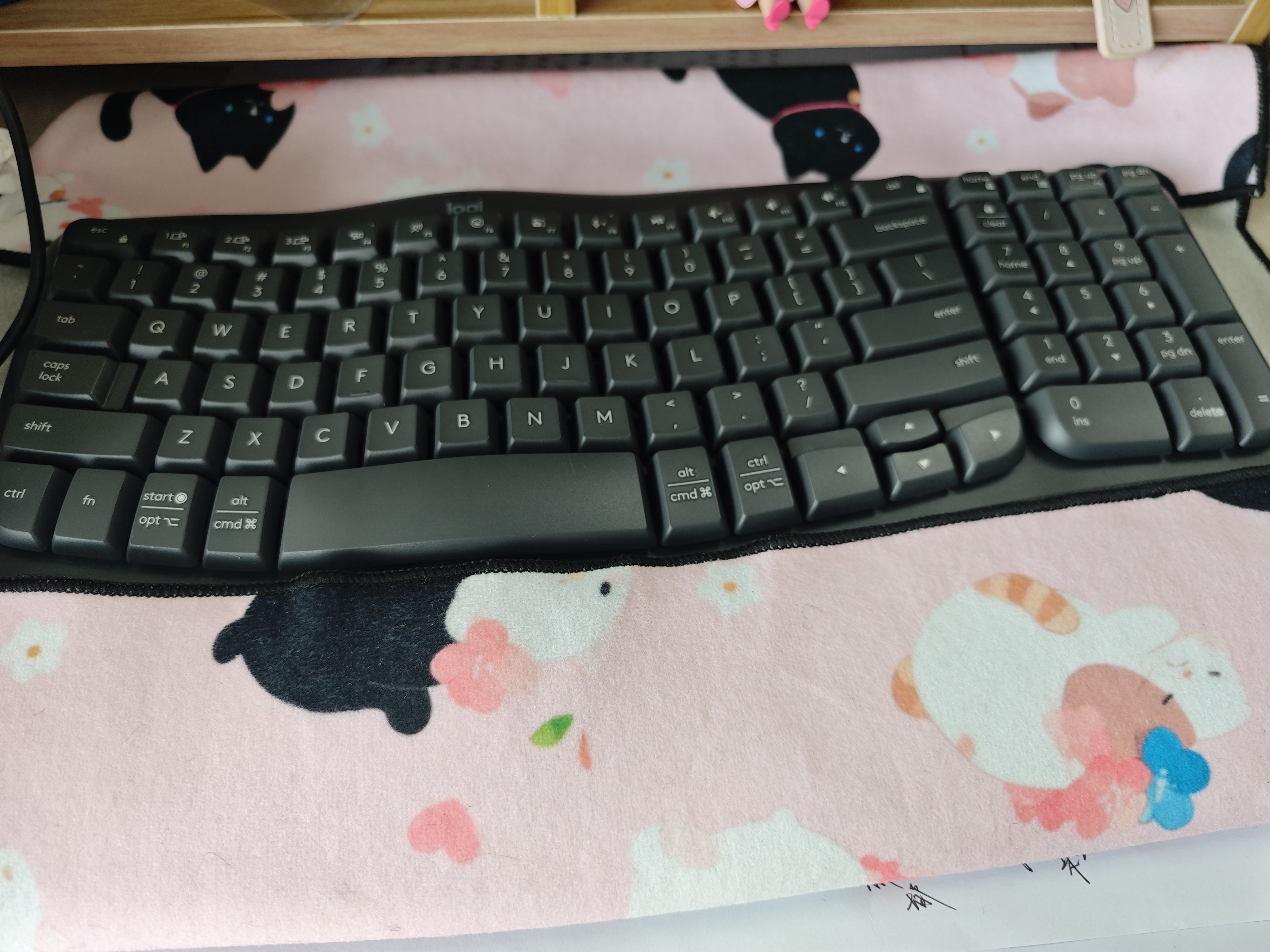 罗技（Logitech）Wave Combo 无线人体工学键鼠套装 垂直鼠标 无线蓝牙鼠标 办公键盘 无线键盘 蓝牙键盘 黑色 实拍图