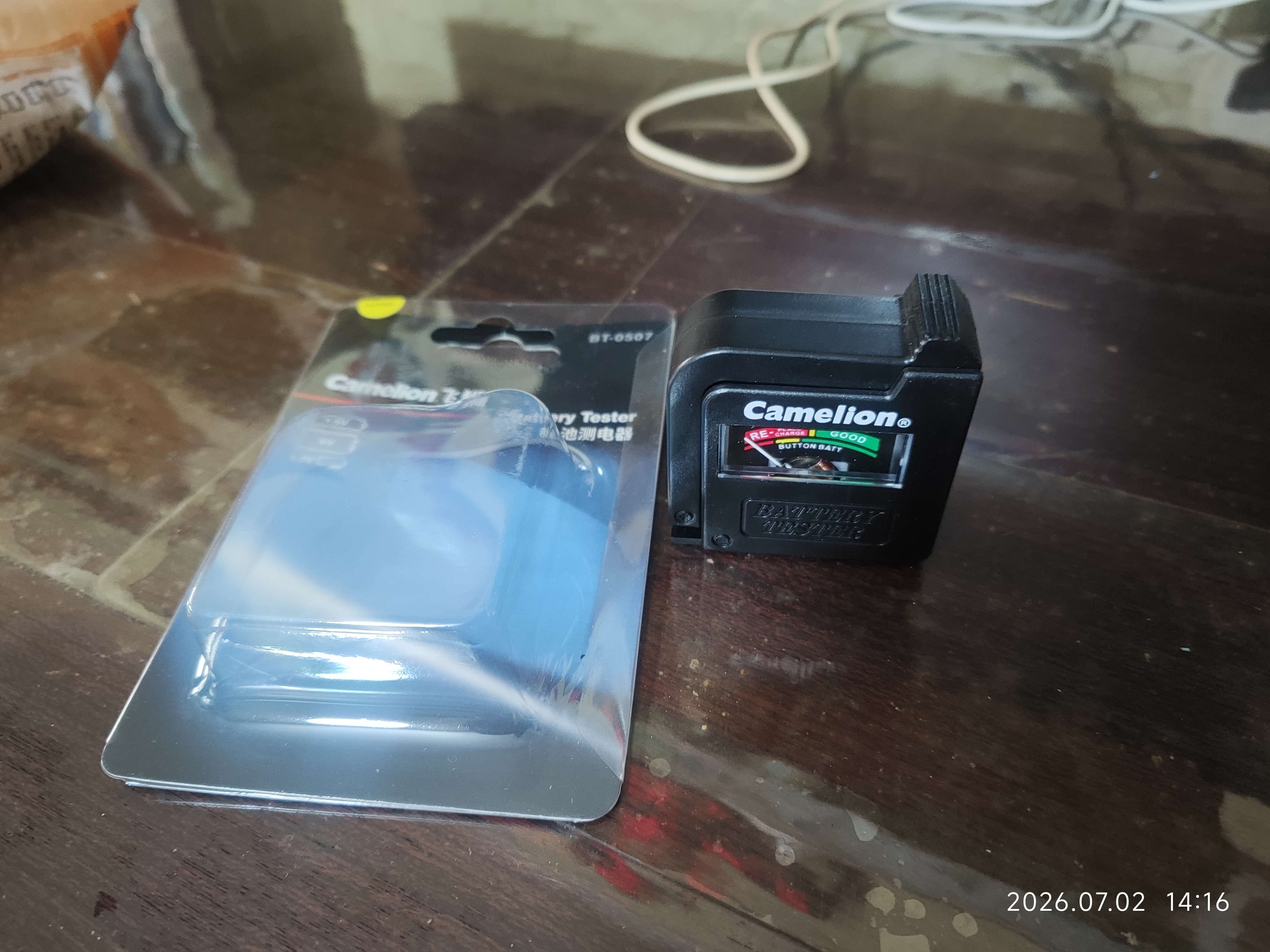 飞狮（Camelion）BT-0507 多功能测电器可测1号/2号/5号/7号/9V/纽扣等常见电池 实拍图