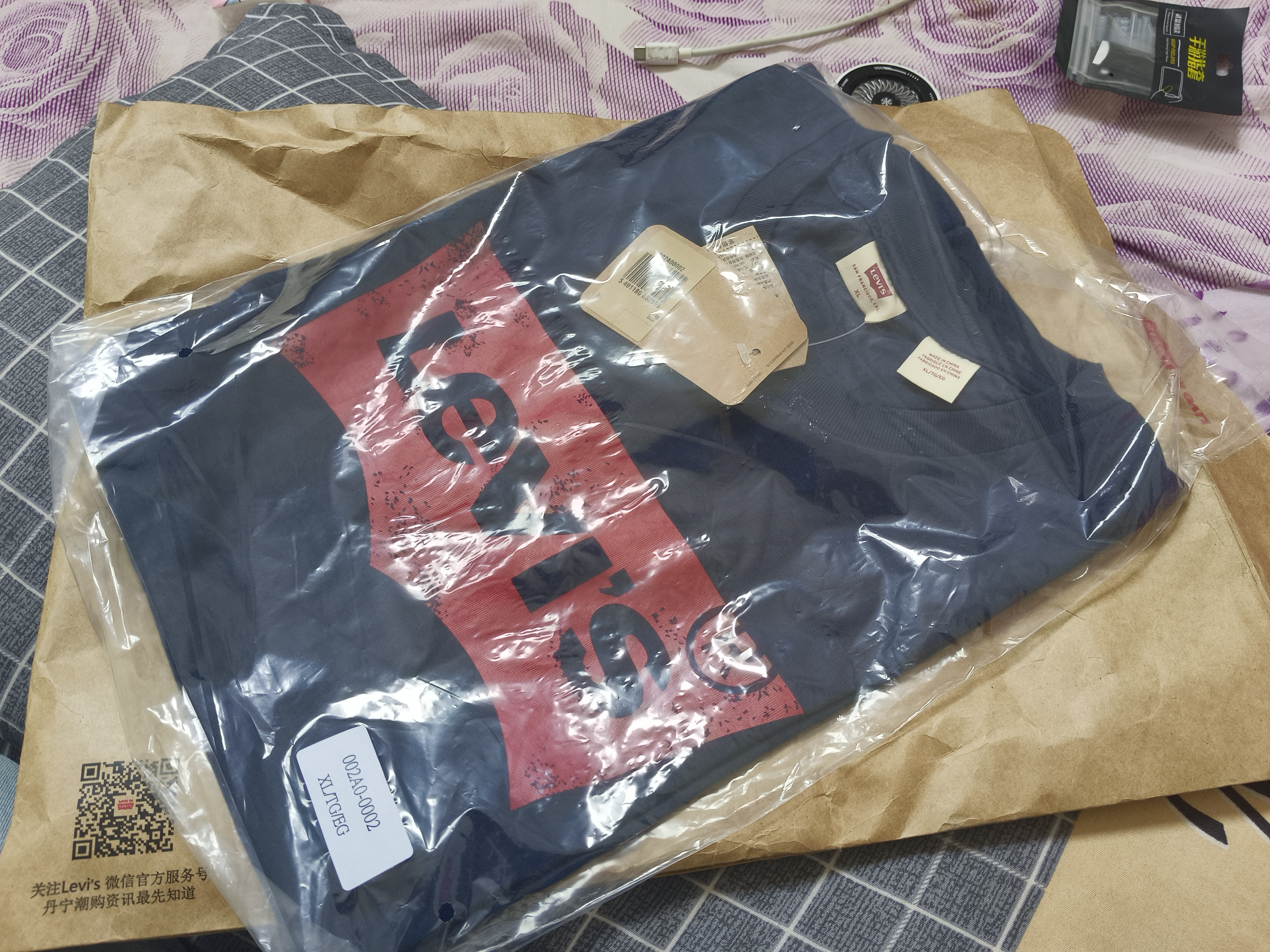 Levi's李维斯情侣美式宽松印花时尚简约舒适潮流纯棉圆领短袖T恤 藏青色 002A0-0002 XL 实拍图