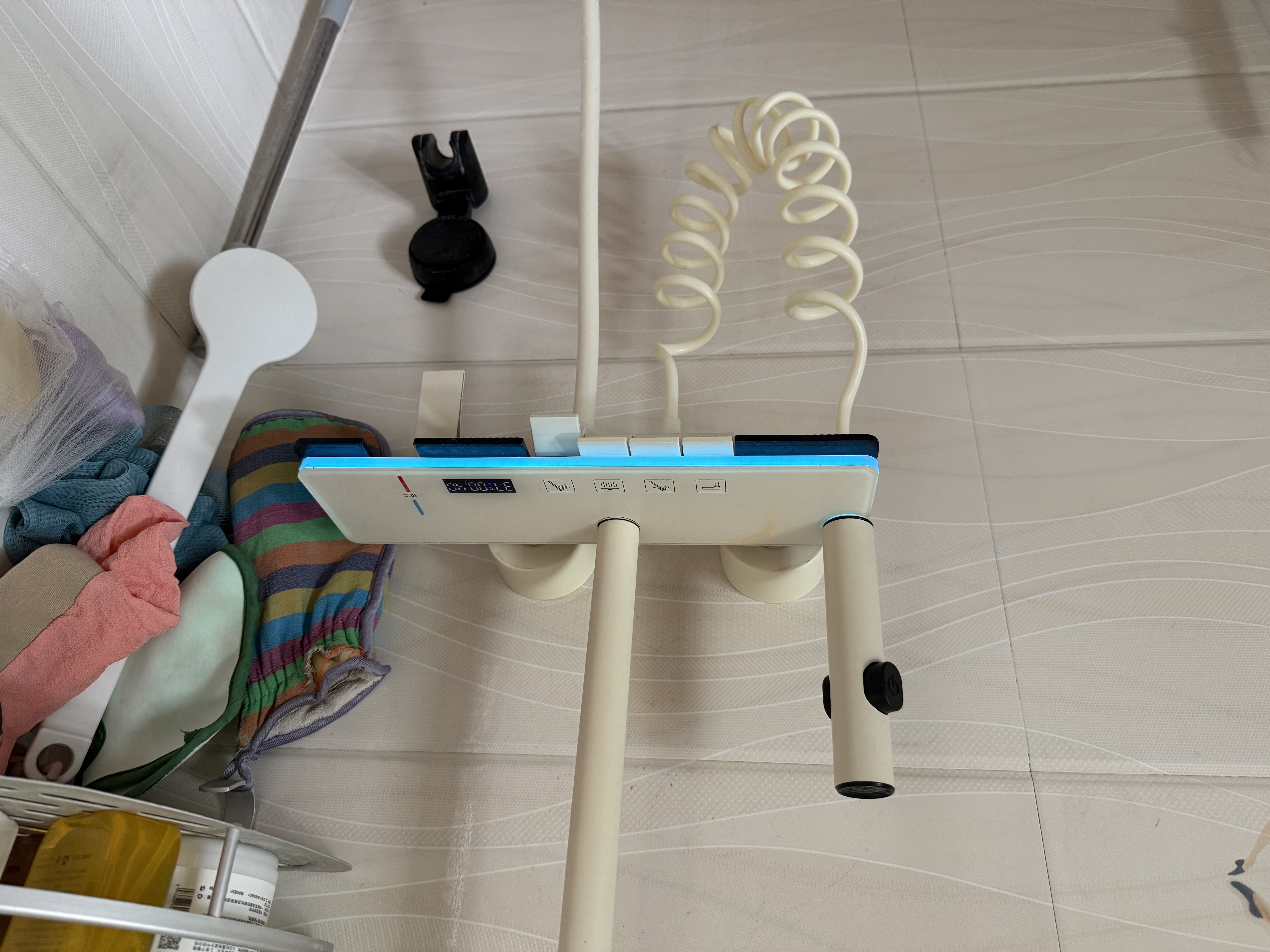 JO九牧同款淋浴花洒套装智能数显恒温全铜一体式增压淋浴器 顶配奶白色【恒温数显/氛围光感】+配件 实拍图
