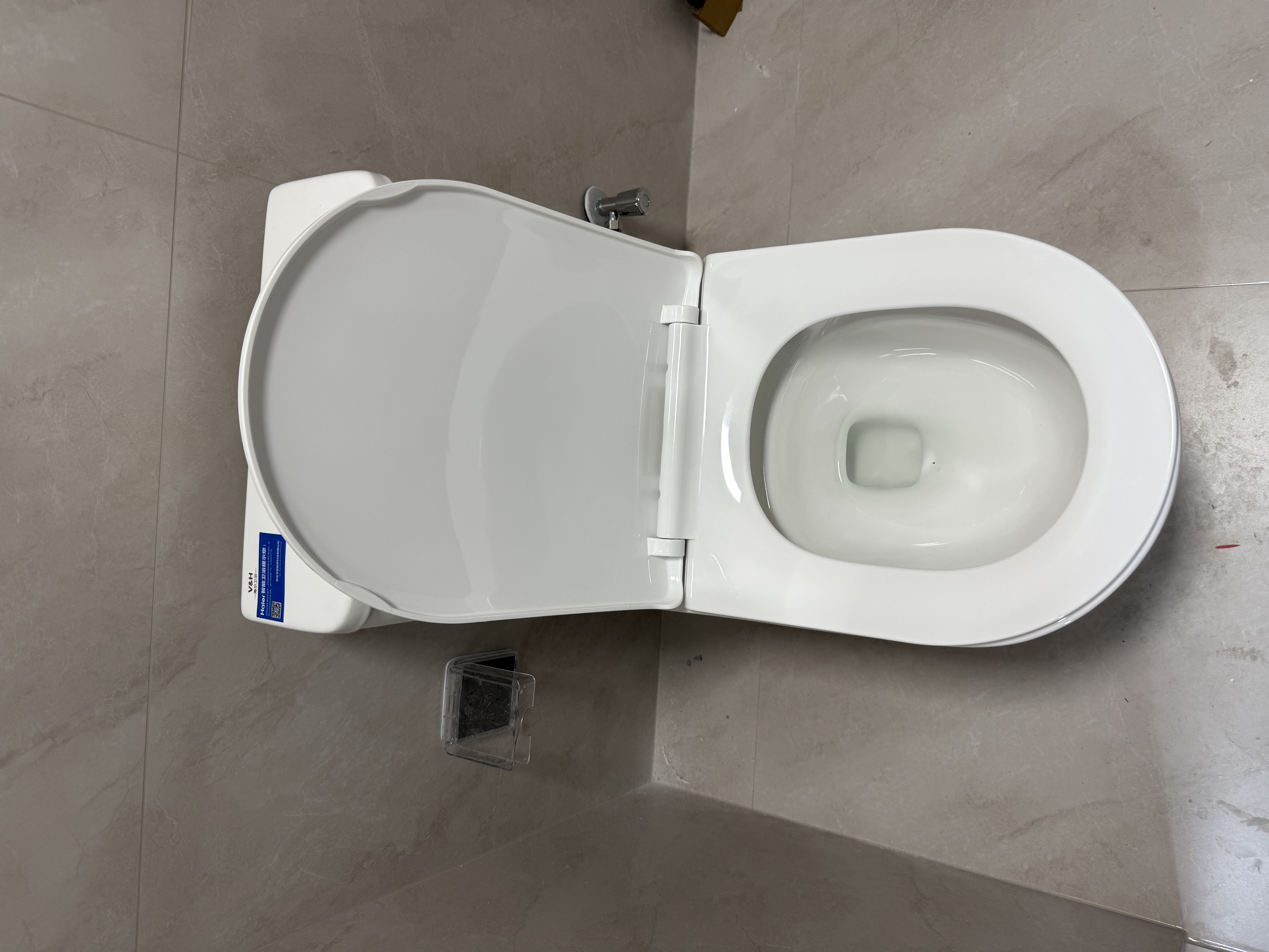 海尔（Haier）卫玺马桶家用一级水效大冲力虹吸式卫生间防臭节水大座圈坐便器 【一级水效+无棱内壁+双漩冲水】TD01 300/400 坑距下单备注 实拍图