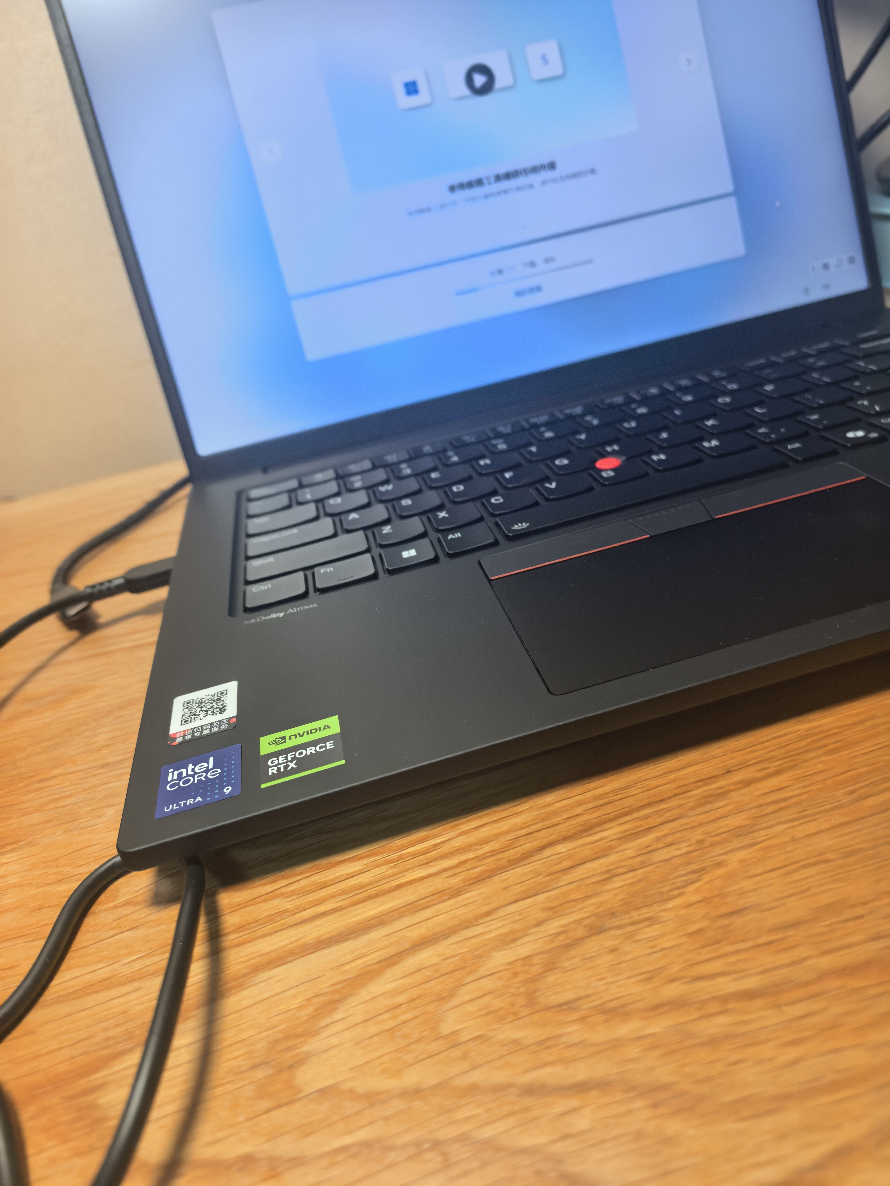 ThinkPad【国家补贴15%】T14p AI PC 酷睿Ultra9 185H 14.5英寸高性能笔记本电脑 2*16G 1TB 3K RTX4050 实拍图