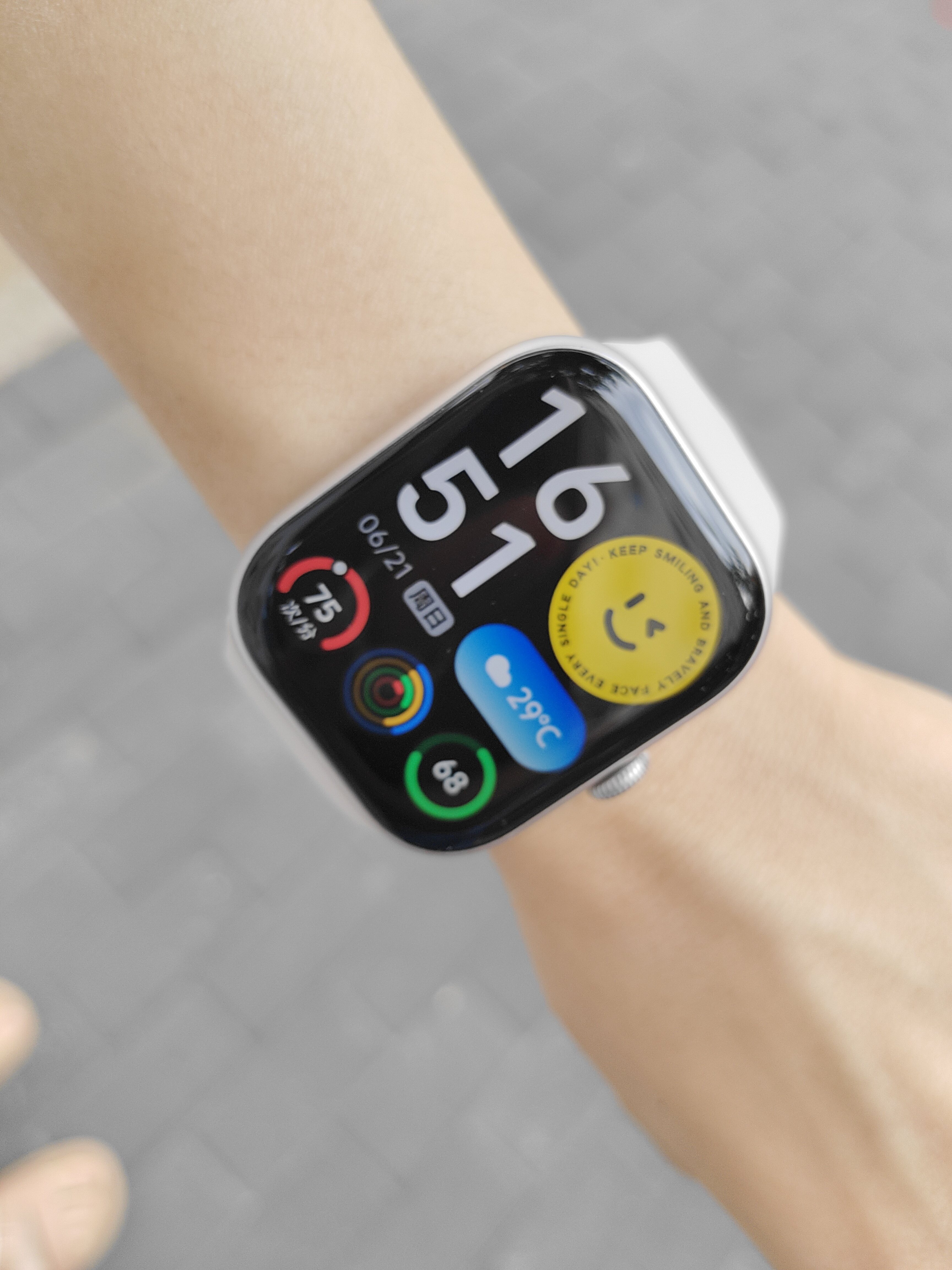vivo WATCH GT 2【国家补贴】智能手表新年年会礼物运动 健康 监测 电话 电子表 礼物 蓝牙版 空格白 软胶 实拍图
