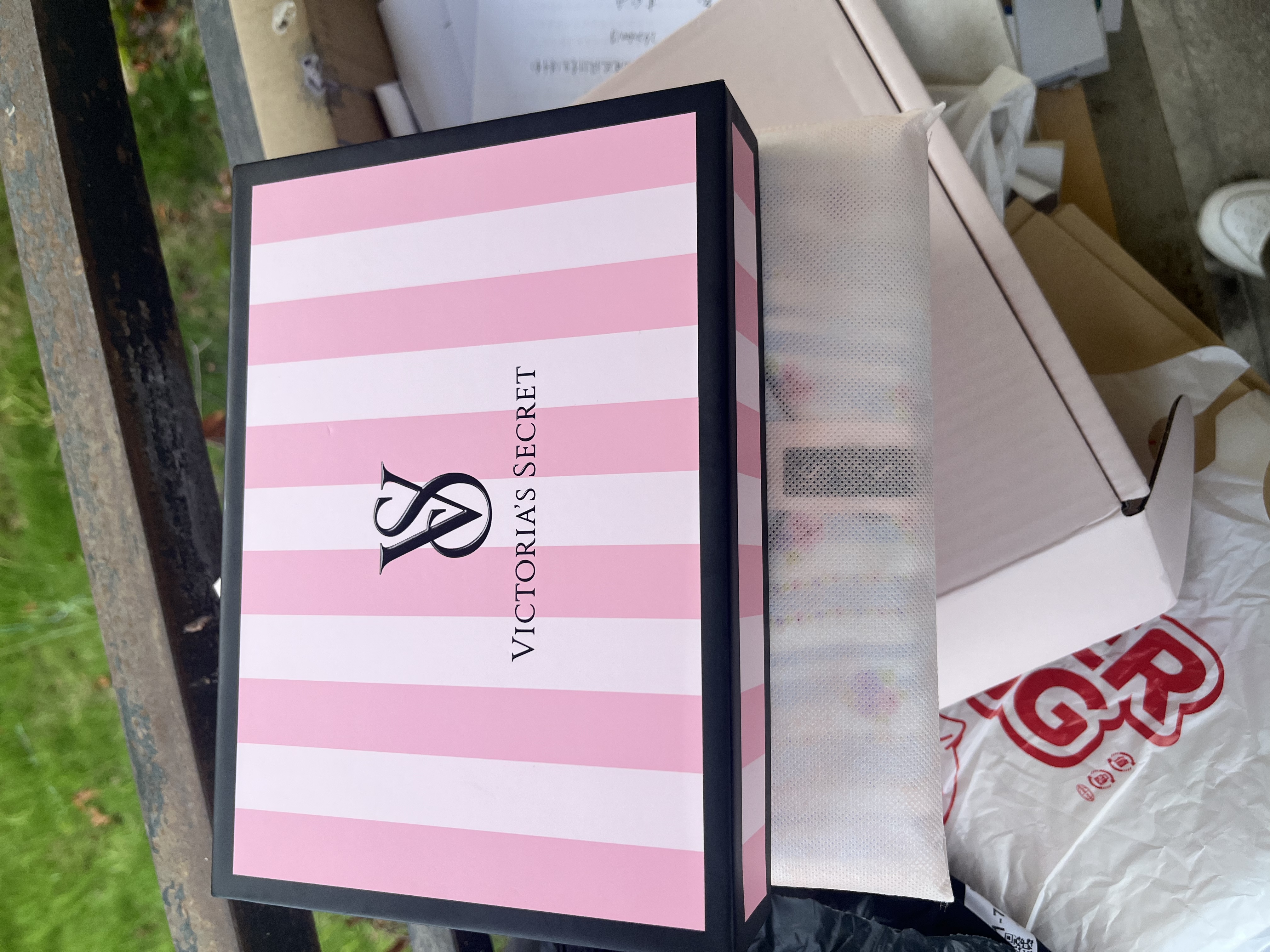 维多利亚的秘密（Victoria's Secret）维密 单依纯同款宅度假天丝绵柔印花凉感睡衣家居服套装女不易皱 实拍图