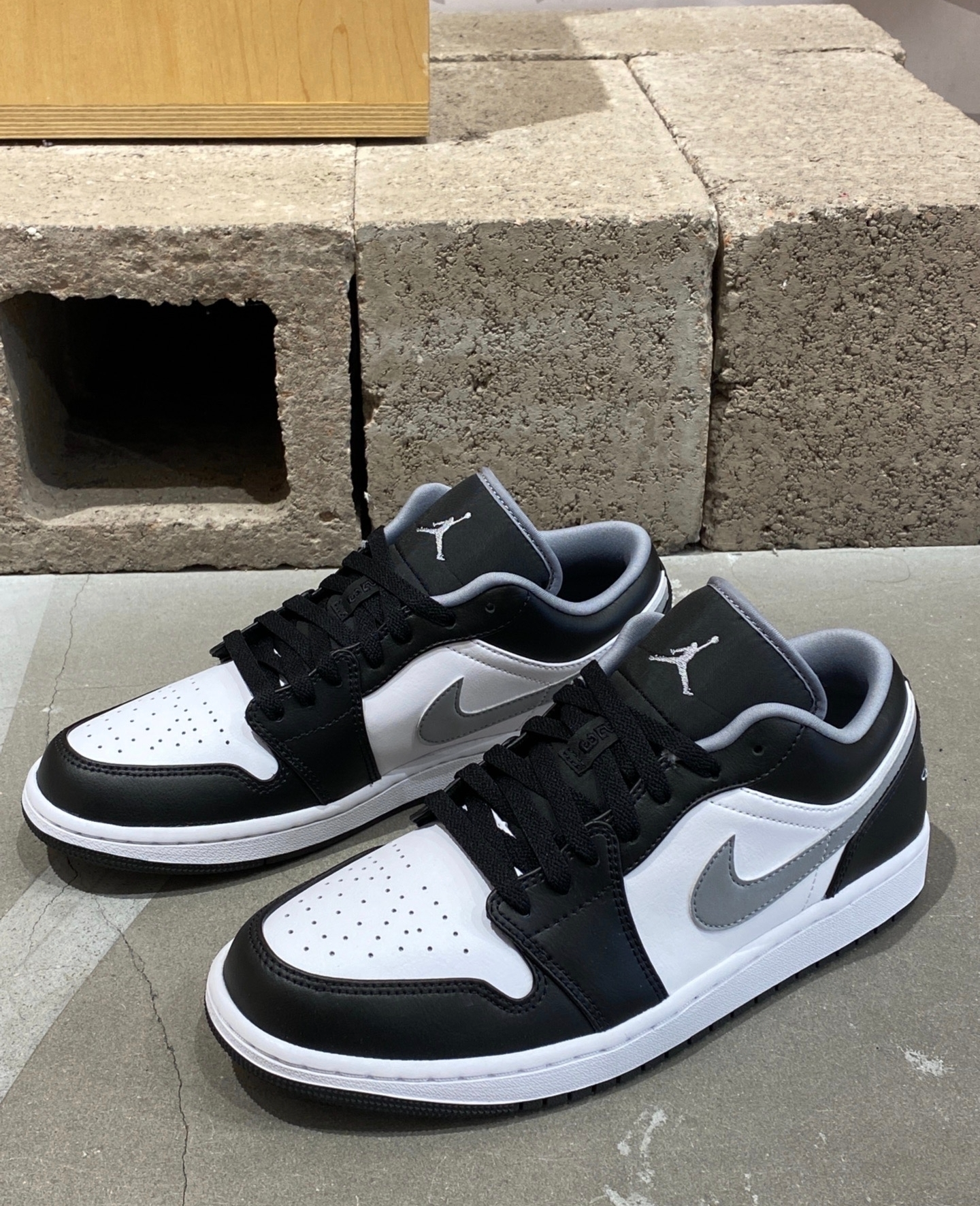 耐克（NIKE）2026年男子AIR JORDAN 1 LOW运动休闲鞋 553558-040 38 实拍图