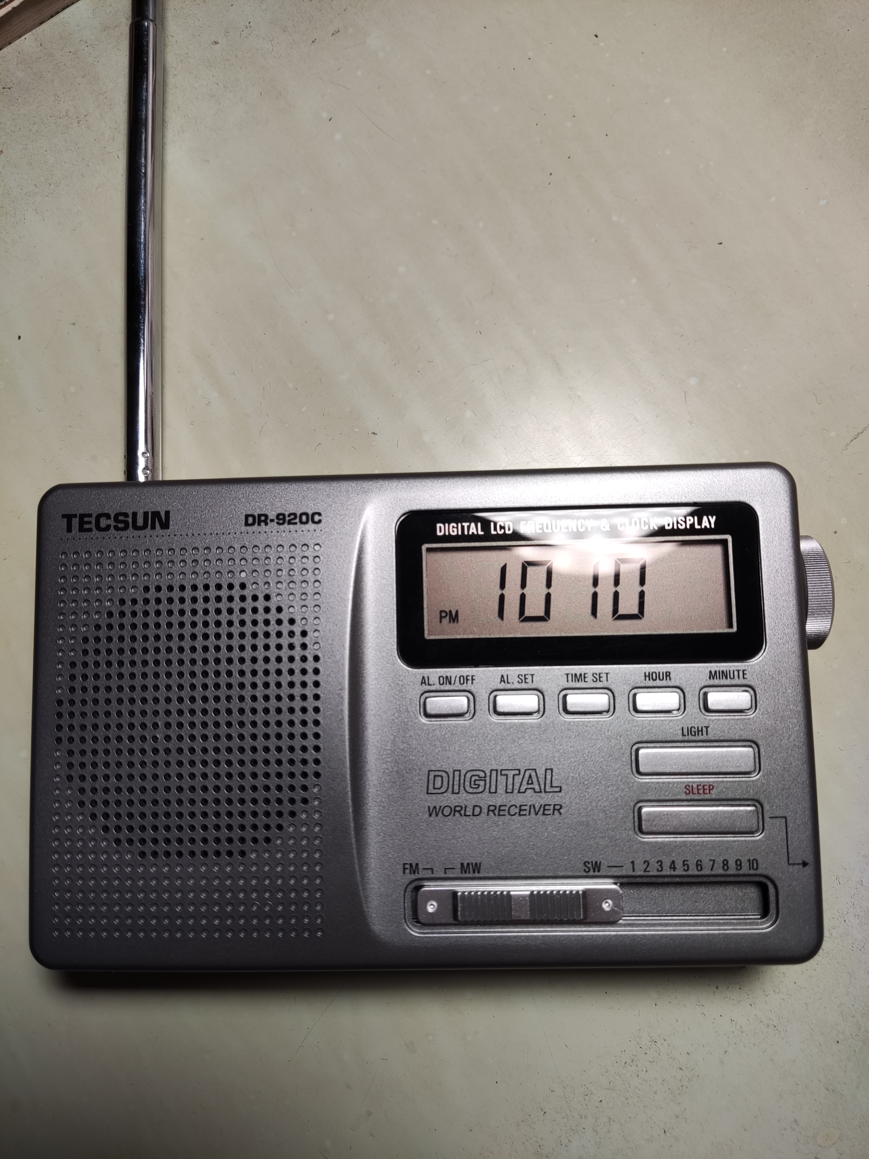 德生（Tecsun） DR-920C便携式收音机 全波段老年人数字显示钟控英语四六级高考 银灰色 实拍图