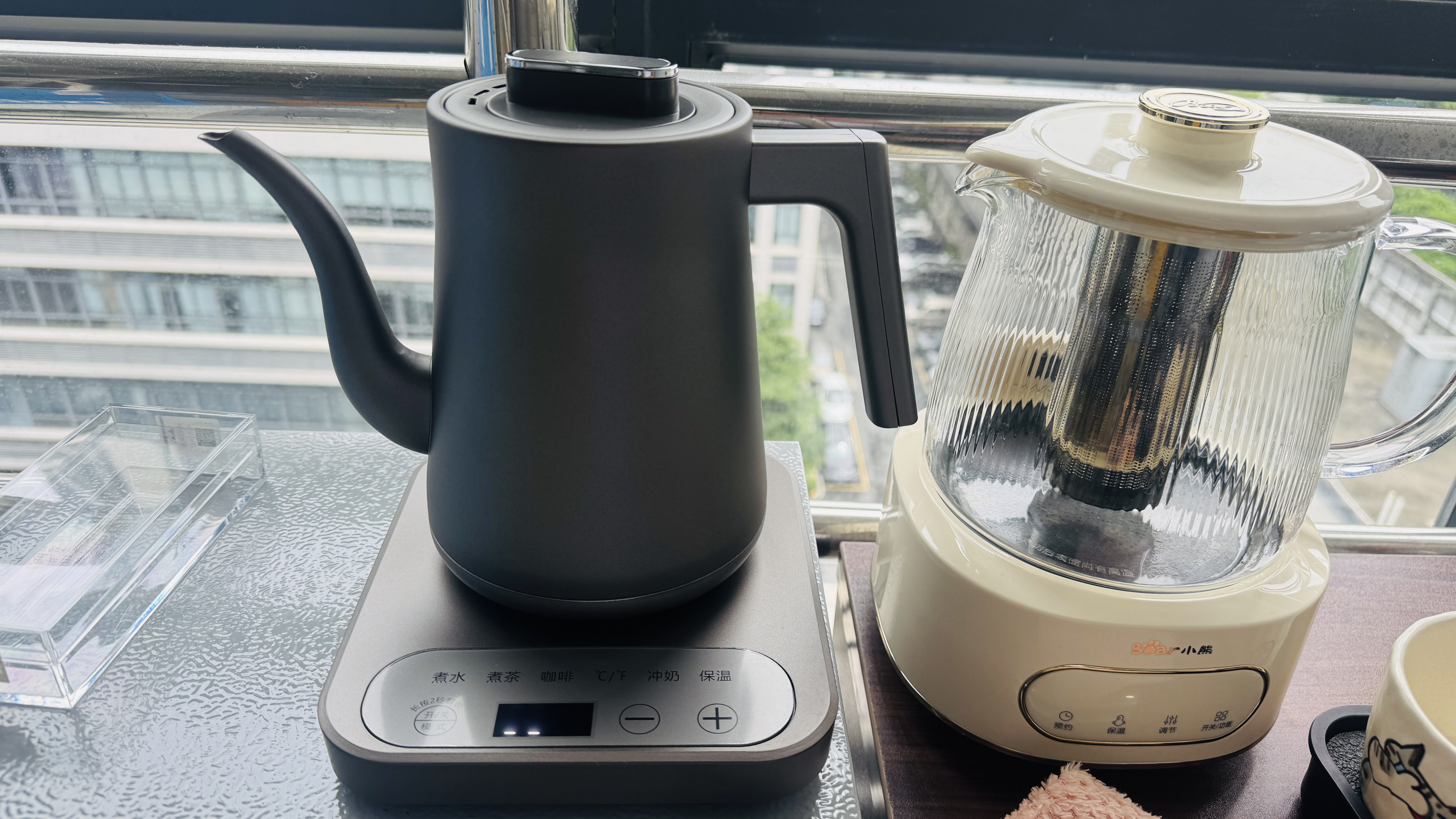 益武手冲咖啡壶316不锈钢恒温冷泡纯钛茶壶家用大容量耐高温烧水壶 纯钛天鹅嘴恒温电水壶MK-T-17B 1L 实拍图