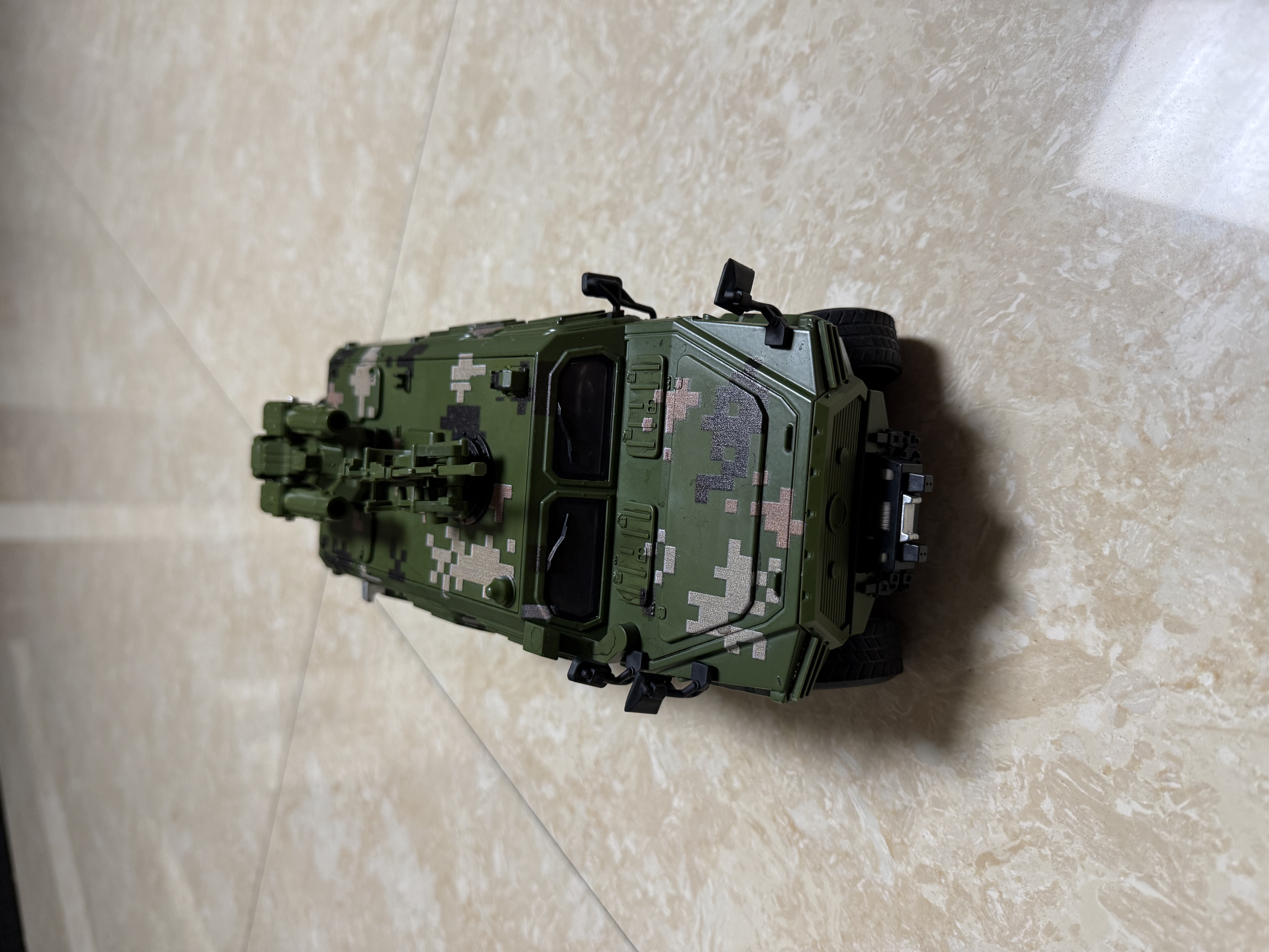卡威1:18东风猛士汽车模型三代军车退伍礼物纪念品合金装甲车男孩玩具 1:18东风猛士装甲车迷彩 实拍图