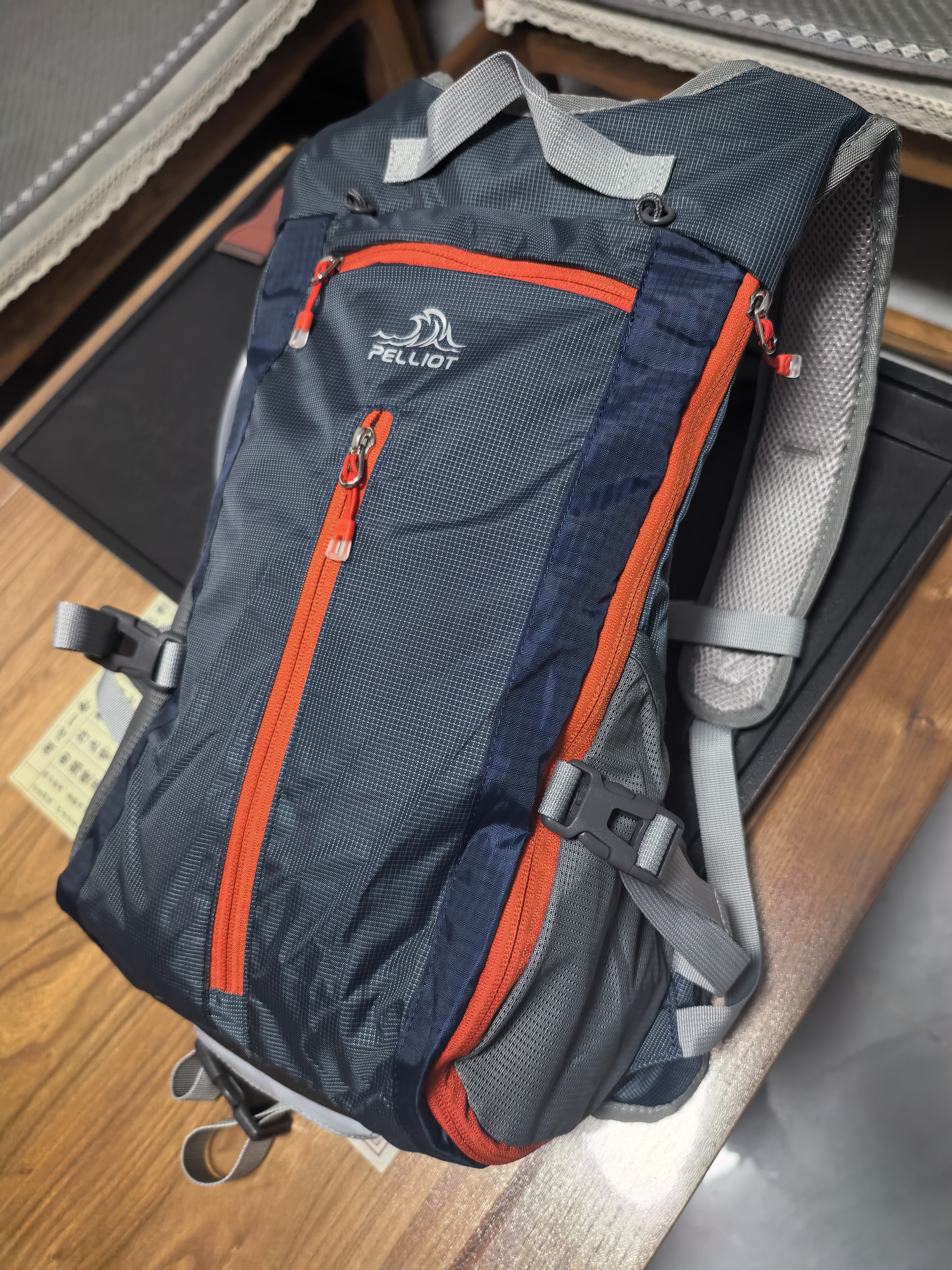 伯希和（Pelliot）户外登山包徒步背包男女骑行越野跑双肩运动包防泼水105025020蓝 实拍图