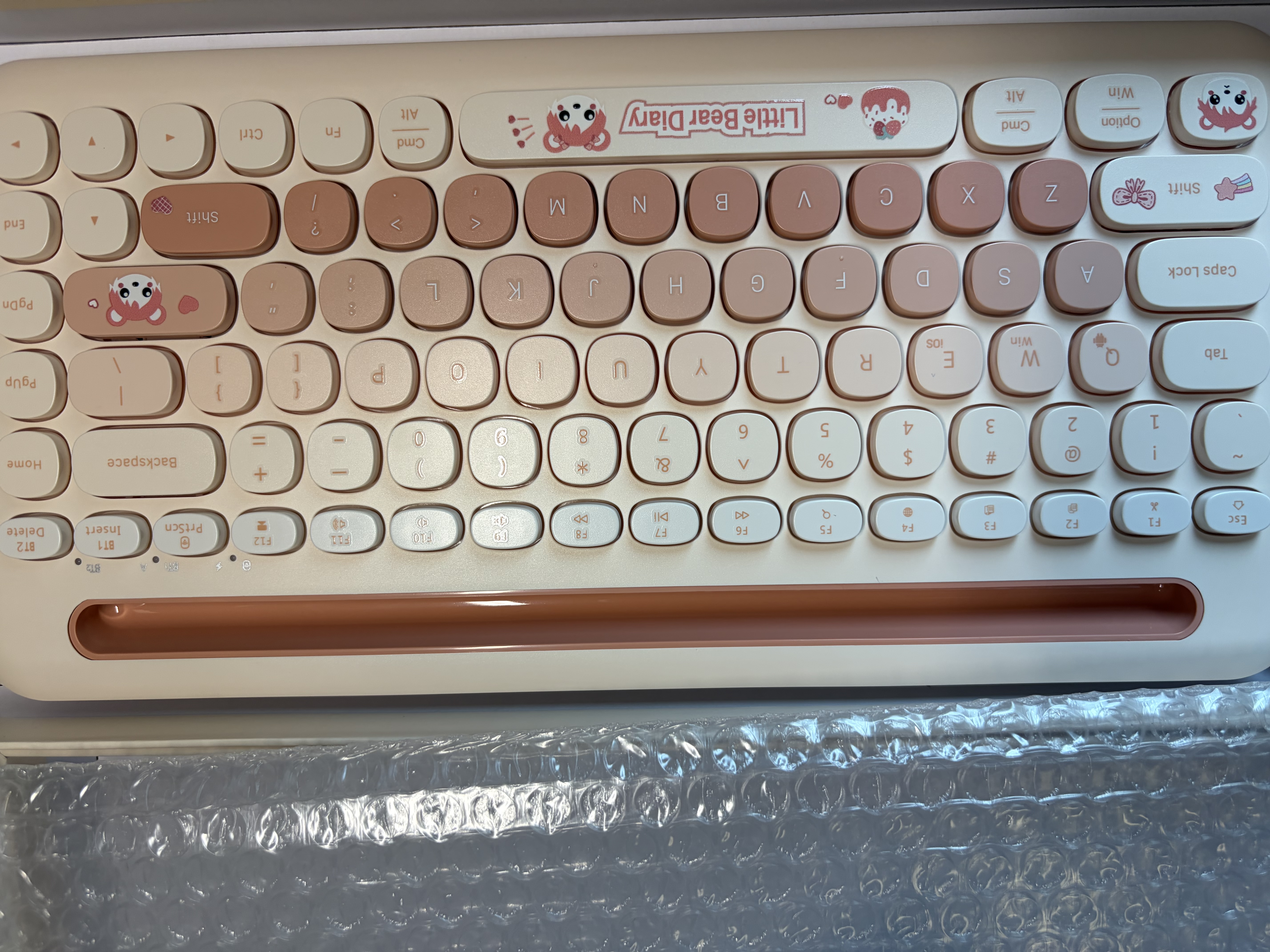 联想投资品牌异能者 无线蓝牙键盘 圆润键帽 可爱桌搭 平板/台式机/小新适用 女生礼物 渐变樱花粉K520 实拍图