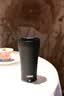 膳魔师（THERMOS）便携电动搅拌杯咖啡杯新款陶瓷涂层车载办公室保温杯高颜值水杯子 膳魔师-曜夜黑【395ml】+灰色杯套 实拍图