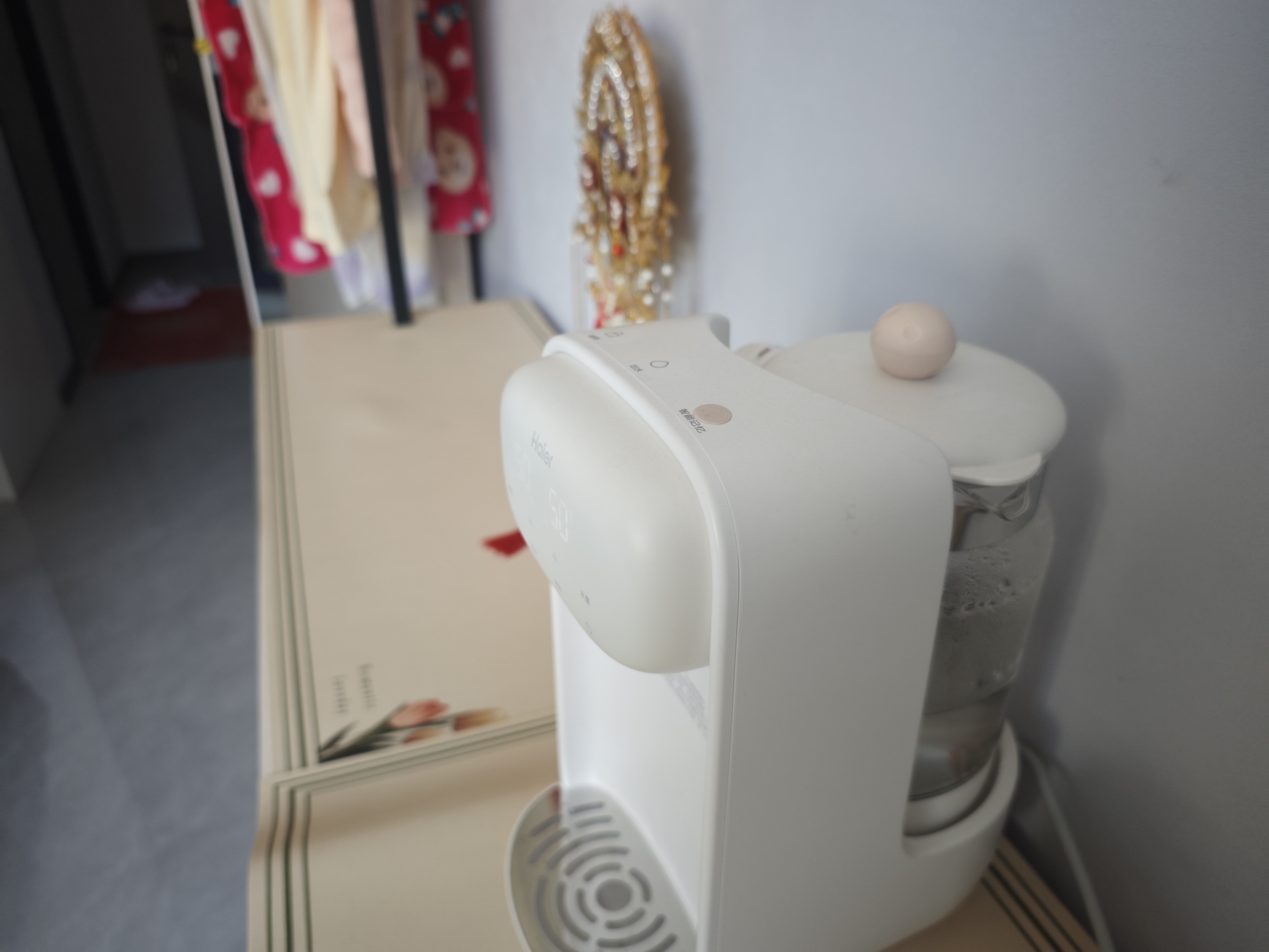 海尔（Haier）恒温水壶定量出水婴儿泡奶机智能调奶器冲奶机电烧水壶带风冷家用 实拍图