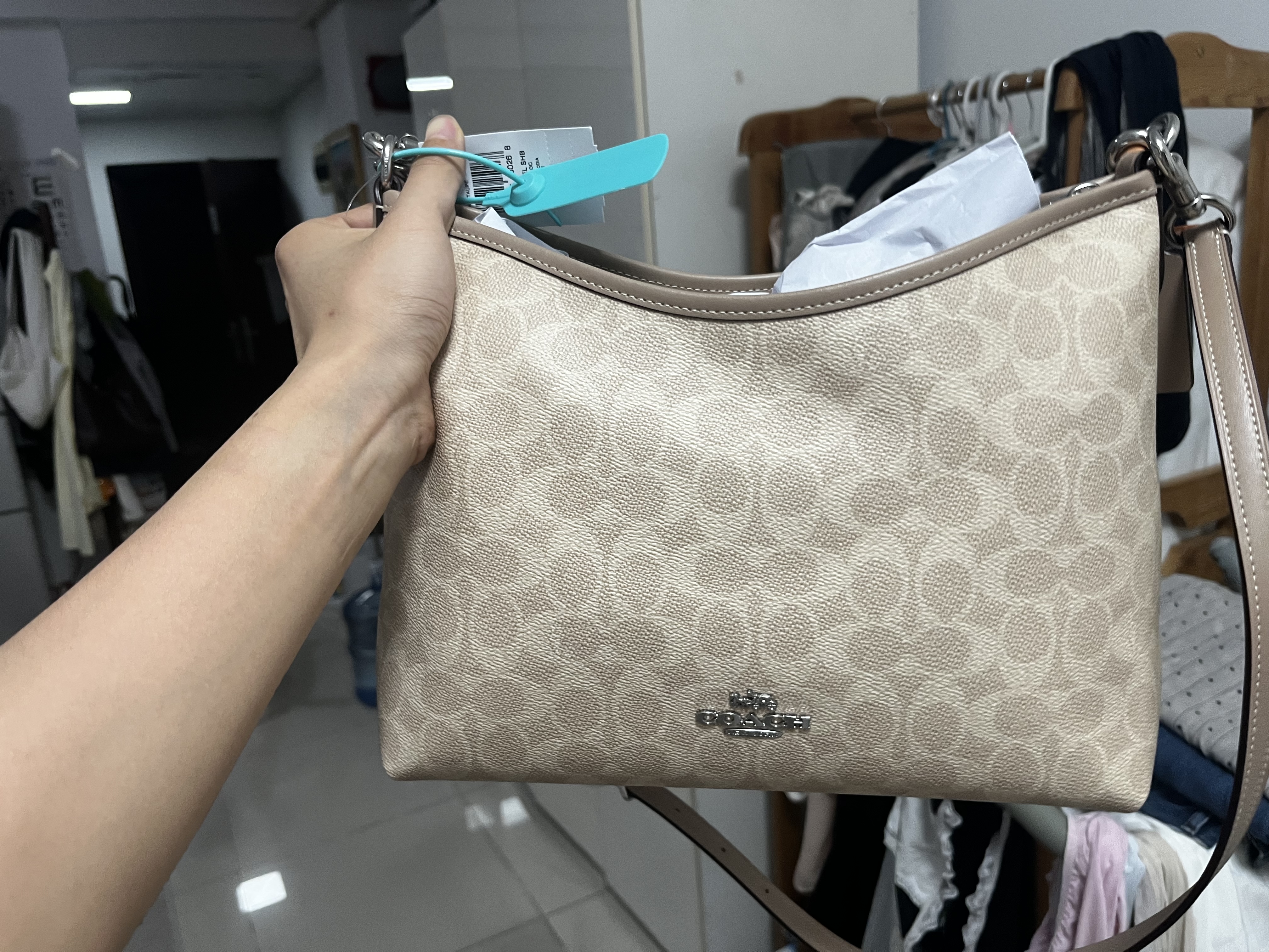 蔻驰（COACH）【品牌直供】新款女包LAUREL流浪包斜挎包沙黄CEY95生日礼物 实拍图