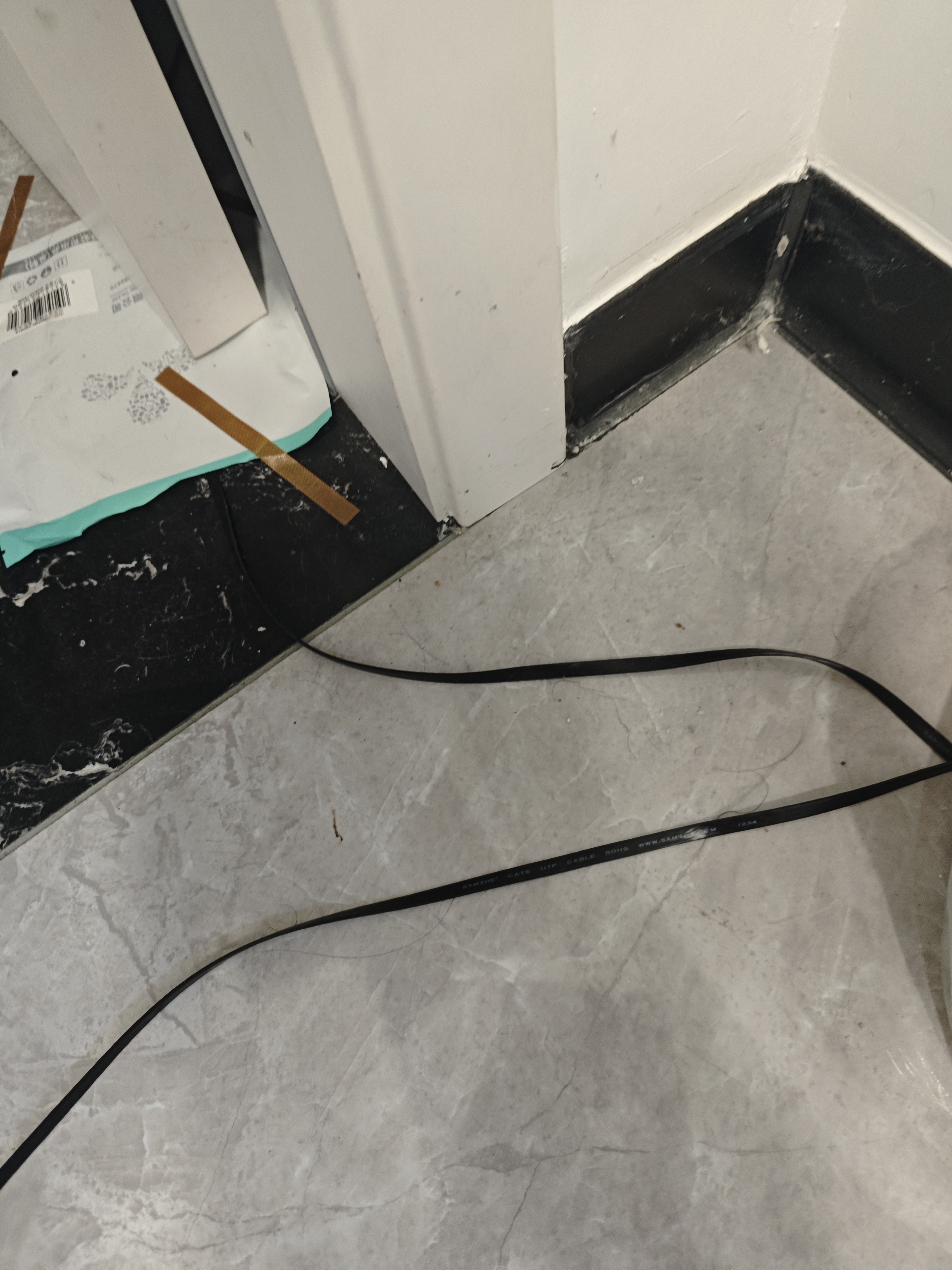 山泽 六类网线 CAT6类千兆纯铜扁平网线 电脑宽带家用监控网络连接成品跳线 黑色10米HBP610 实拍图