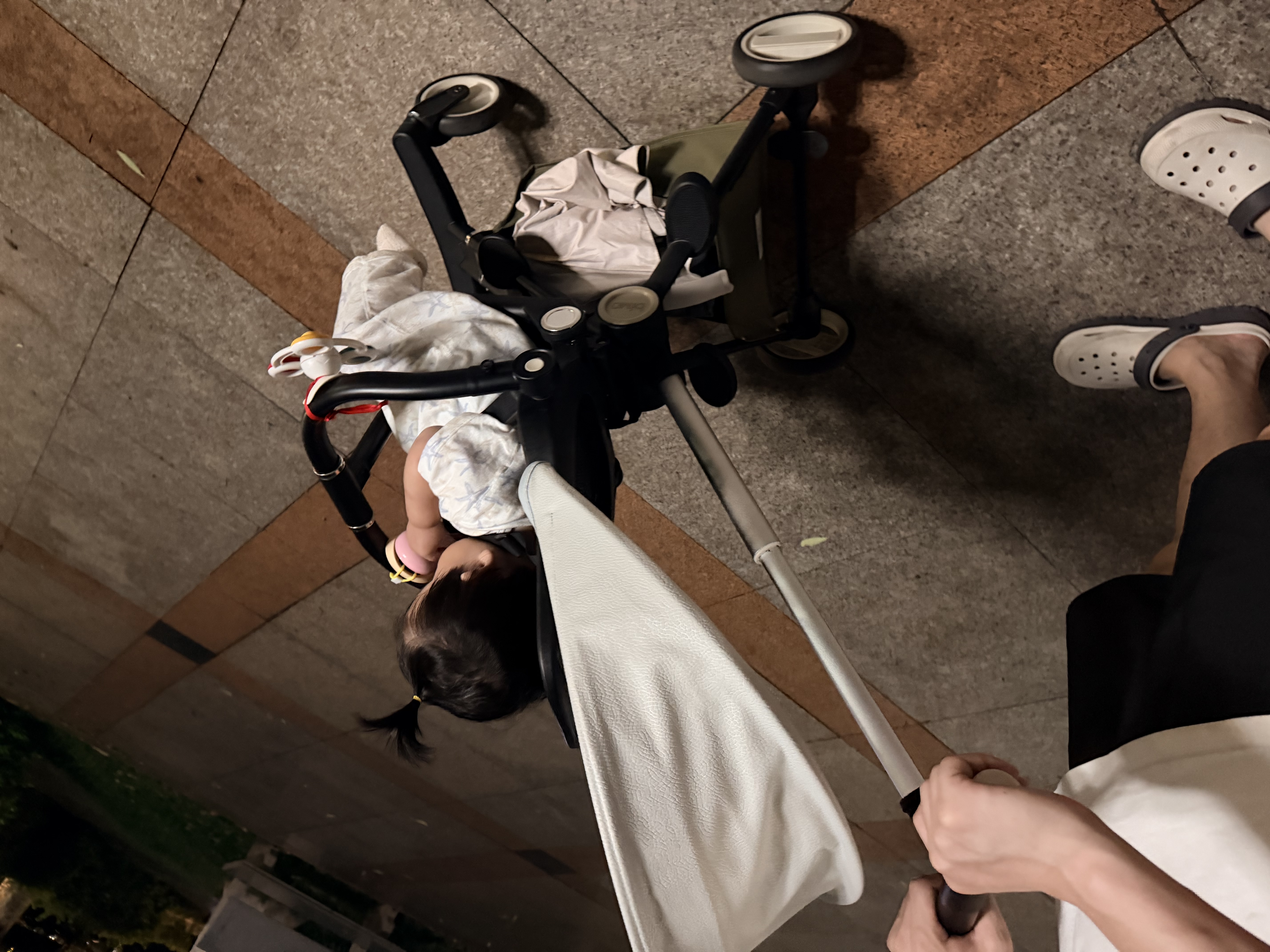 比陌bimo遛娃神器可登机可坐躺高景观轻便婴儿手推车超轻折叠溜娃车 【8代新品】尊享版-摩登绿+遮阳棚+伸缩脚托+棉垫+杯架 实拍图
