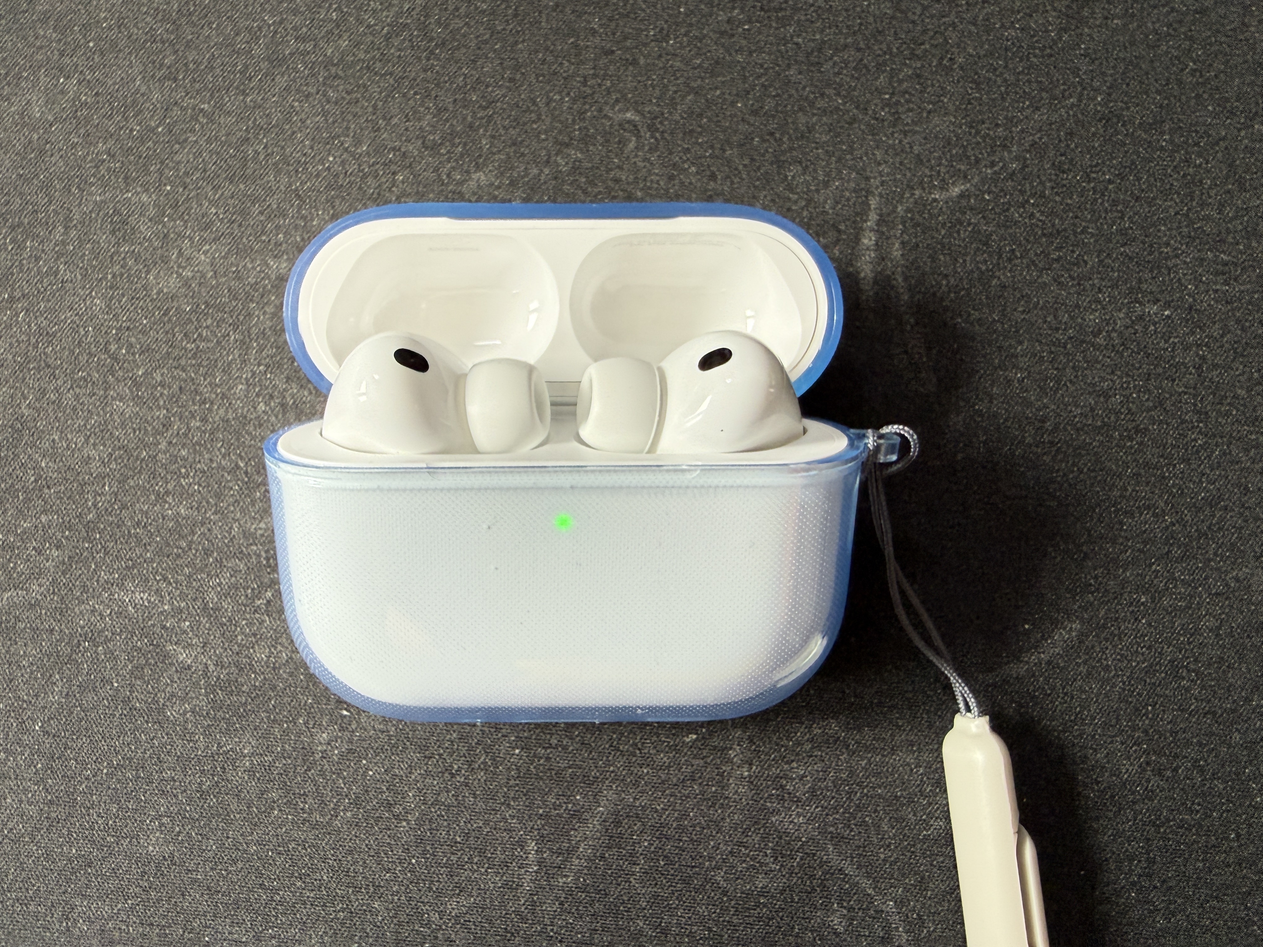 品胜适用于AirPods Pro三代保护套AirPods Pro3保护套Apple无线蓝牙耳机保护壳防摔减震软壳 透蓝色 实拍图
