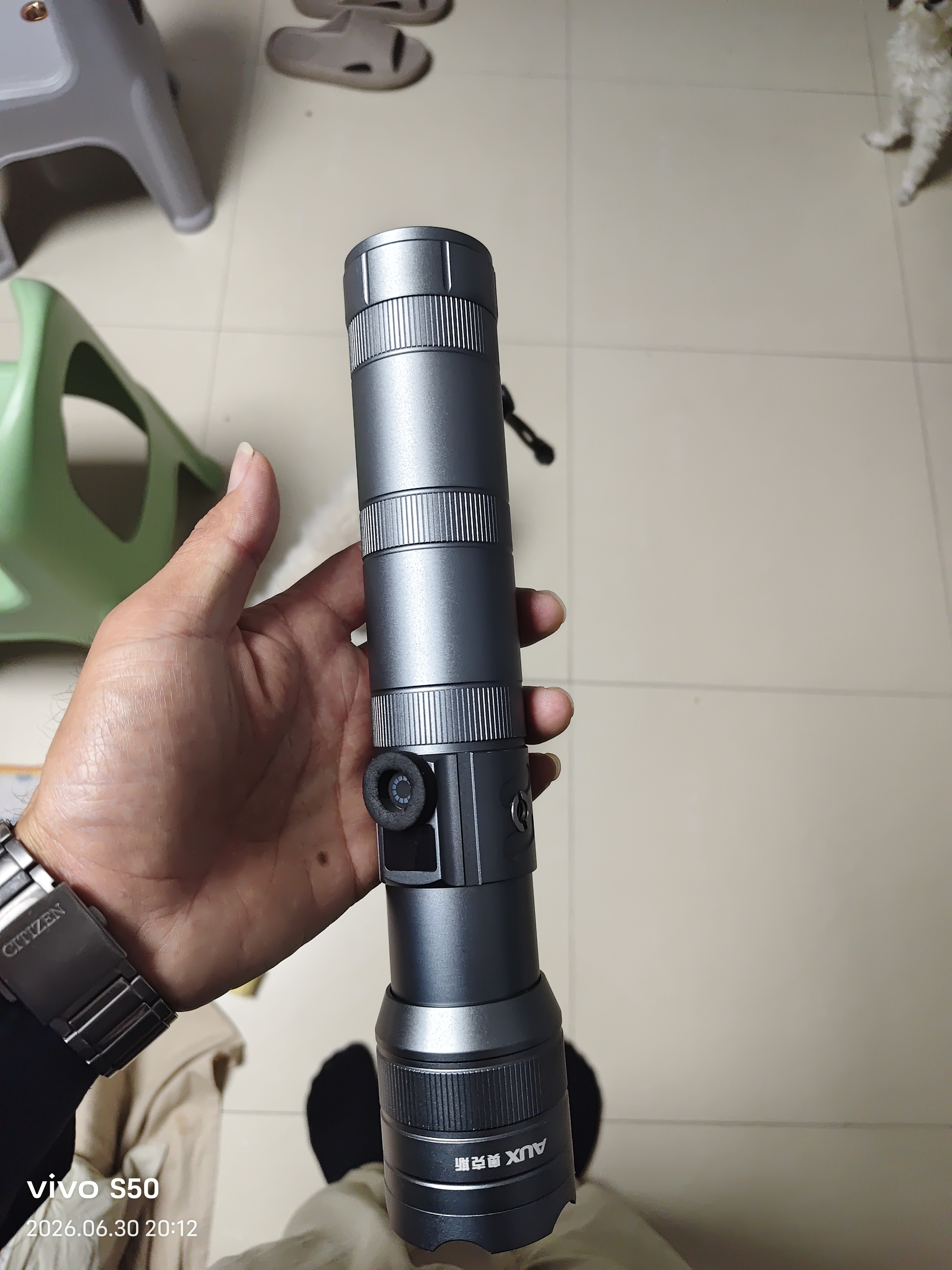 奥克斯银龙Pro强光手电筒超长续航电筒野外超亮远射手电12000毫安 实拍图