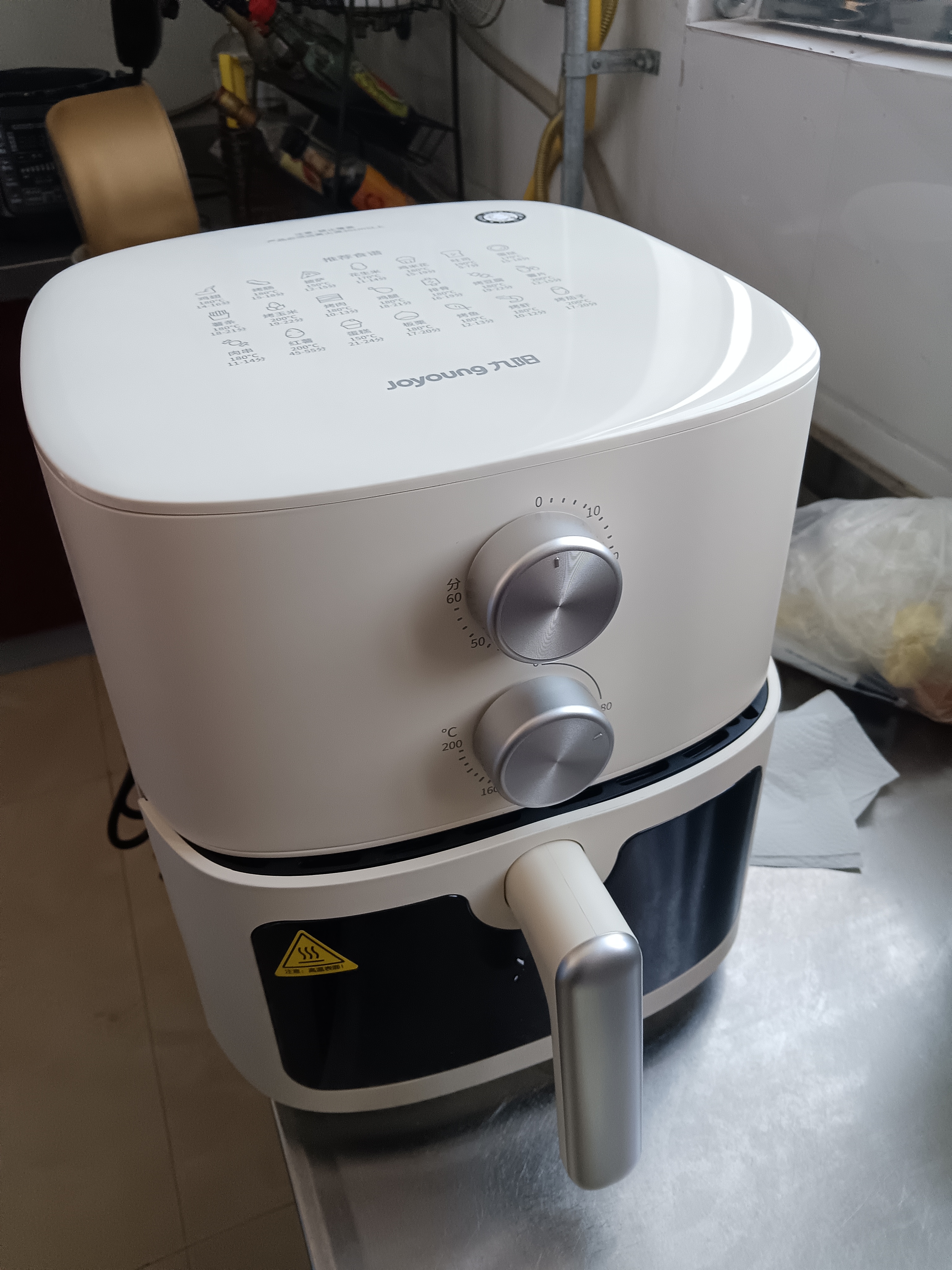 九阳（Joyoung）免翻面 蒸汽嫩炸0氟钛瓷烤盘空气炸锅6L大容量 家用实用蒸烤炸一体可视大视窗KL60-V585 实拍图