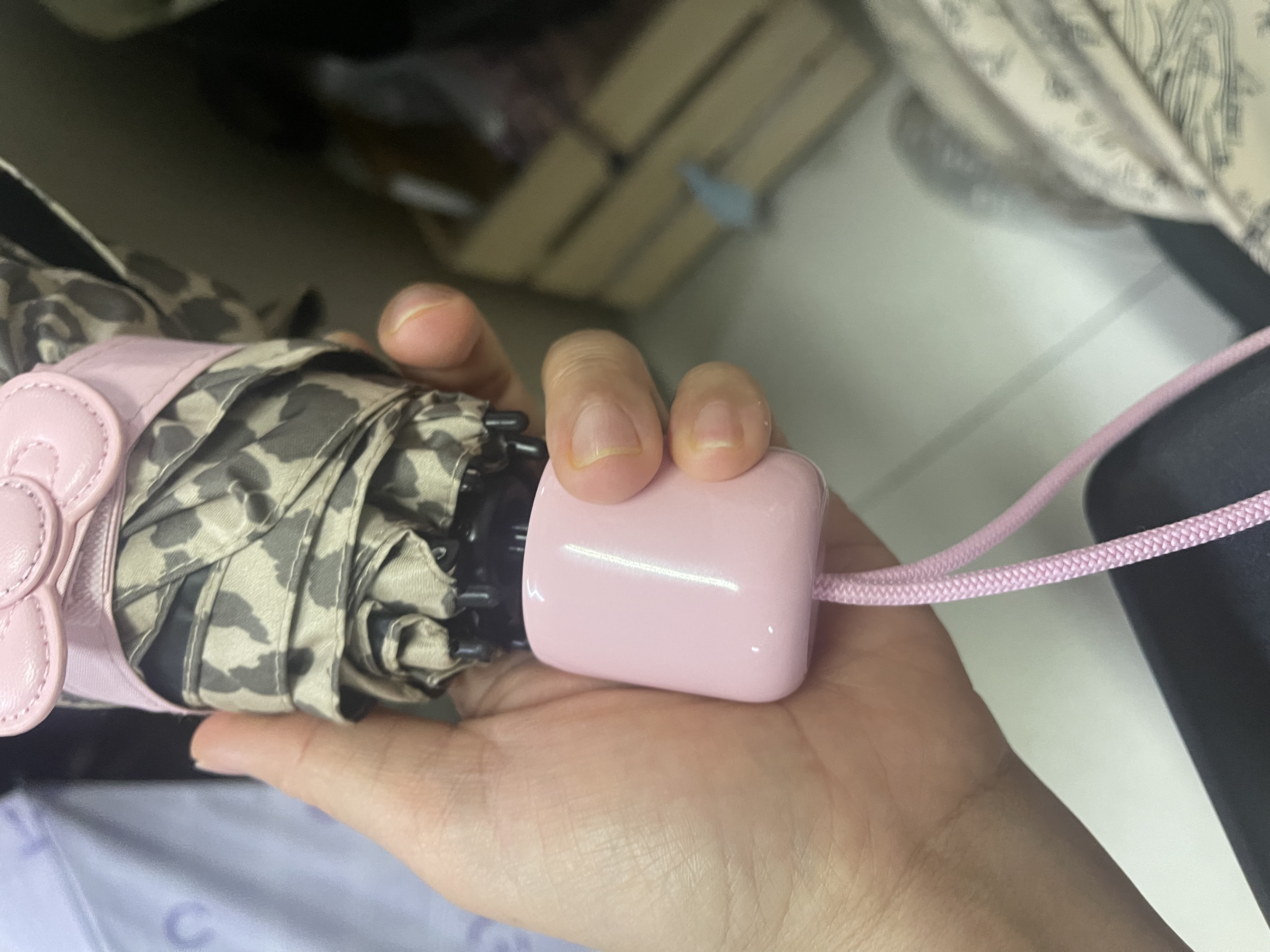 野兽派家居（tbh）三丽鸥Hello Kitty防晒伞晴雨两用伞UPF50+遮阳伞防晒伞 经典豹纹 实拍图