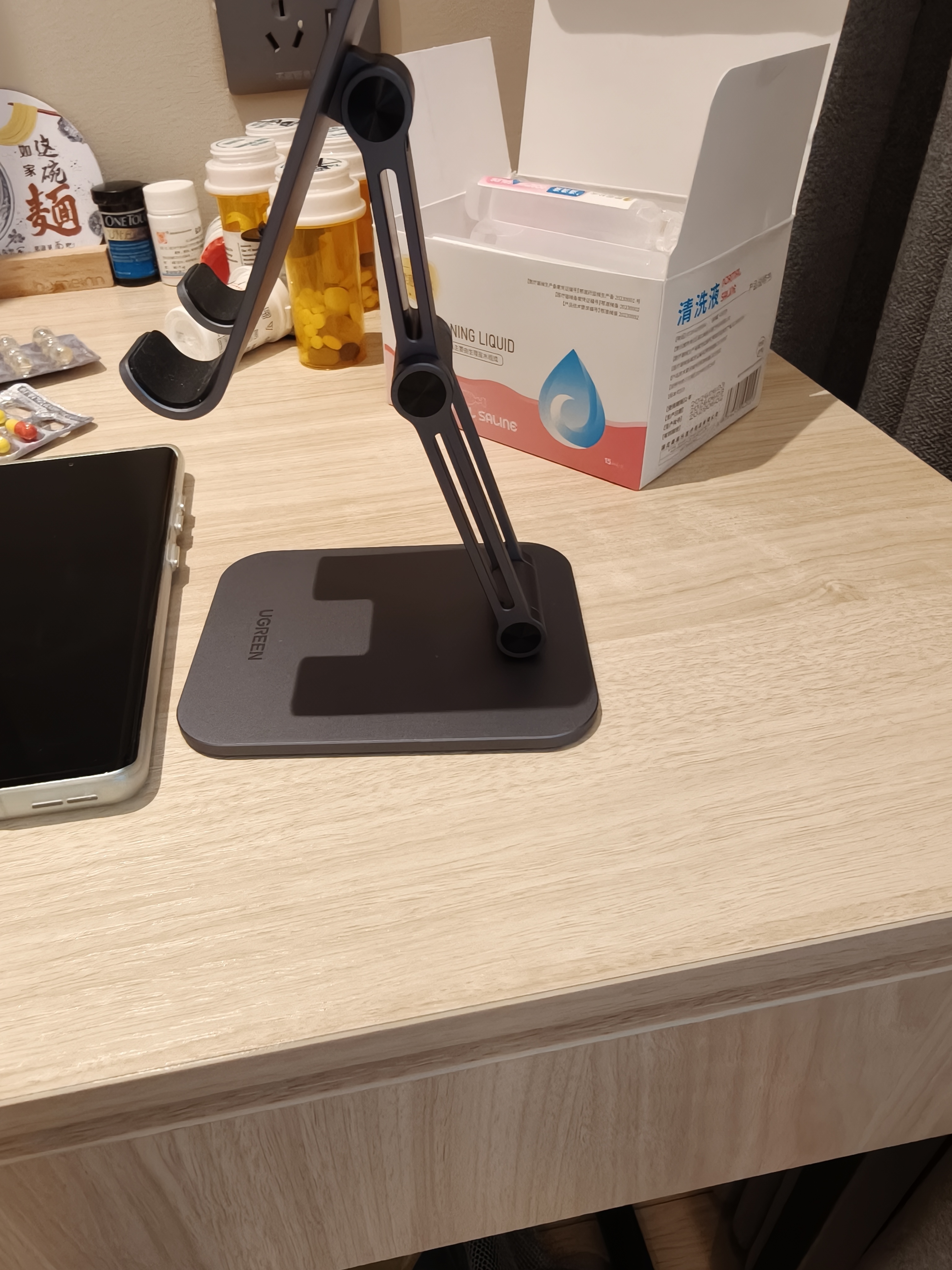 绿联手机支架桌面 铝合金ipad追剧网课学习平板懒人支撑架桌面便捷折叠可升降调节【升级三轴更稳】 实拍图