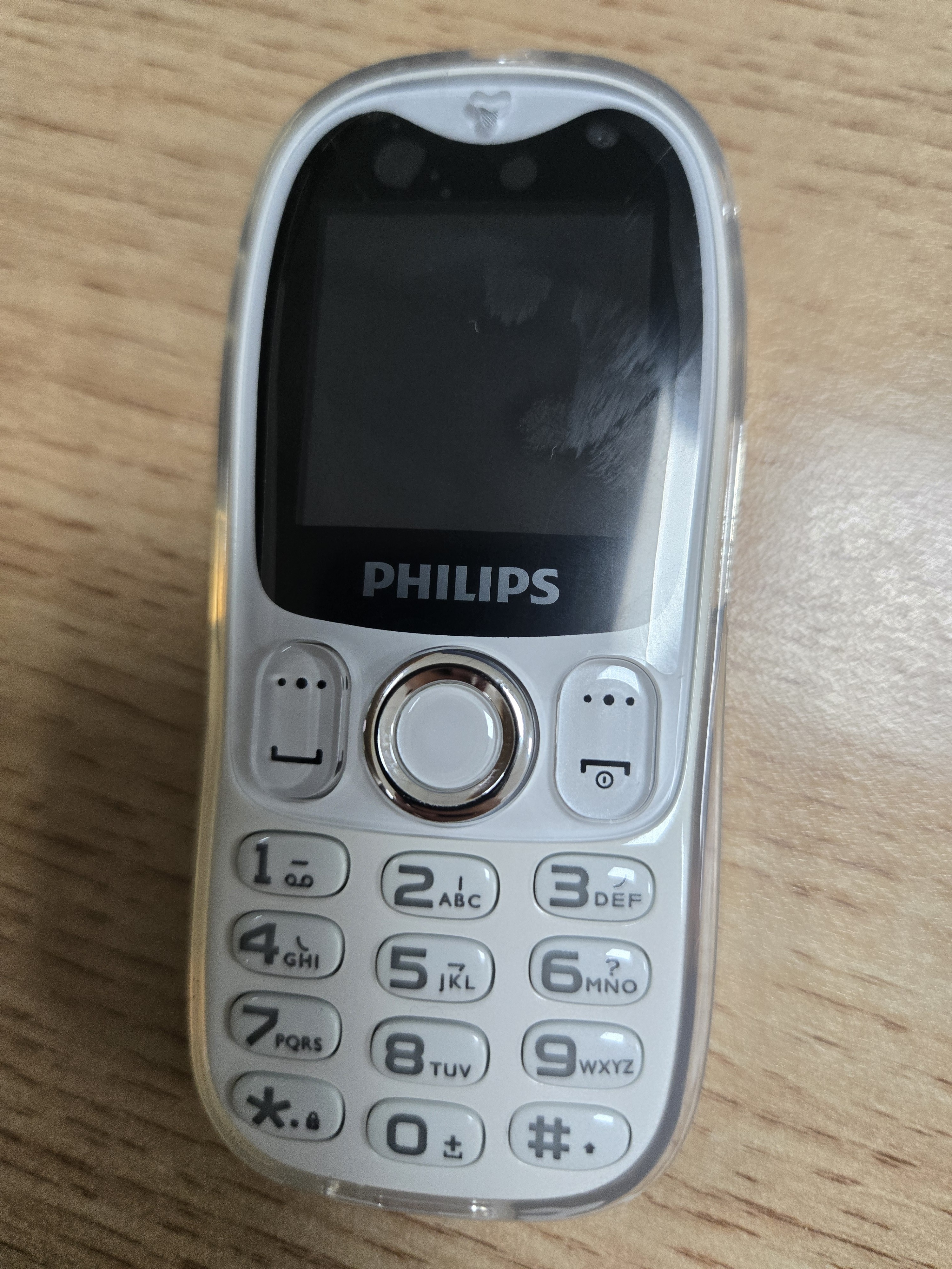 飞利浦（PHILIPS）学生专用手机视频通话小学初高中生无游戏精准定位非智能电话手表备用老年人手机礼物 E6801白色 实拍图