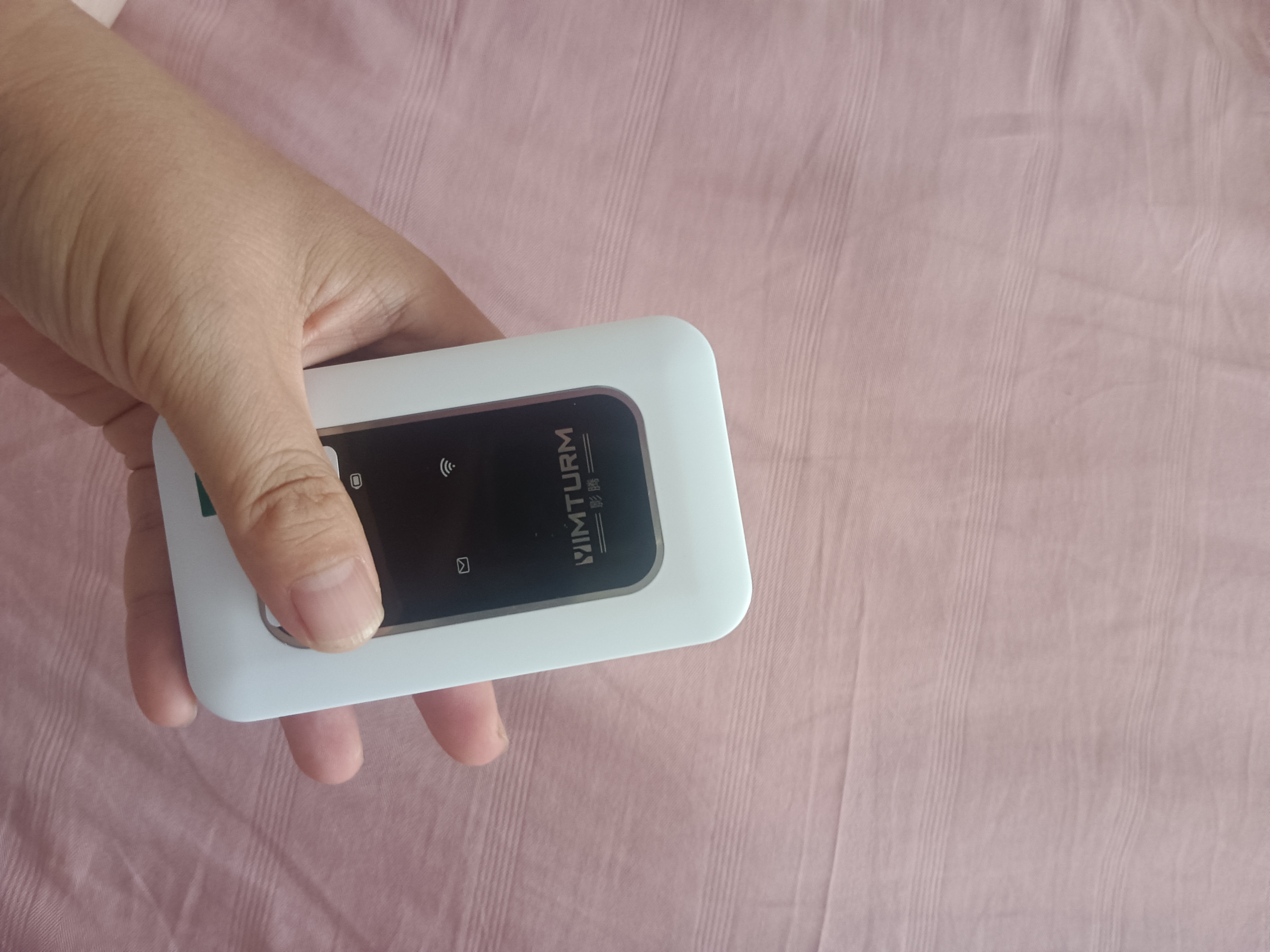 影腾随身wifi三网全国通用无线wi-fi6免插卡移动联通电信无限制大流量卡便携式网卡高速网络2026款5GHF 【三网通3000毫安充电款+白色】超长续航 实拍图