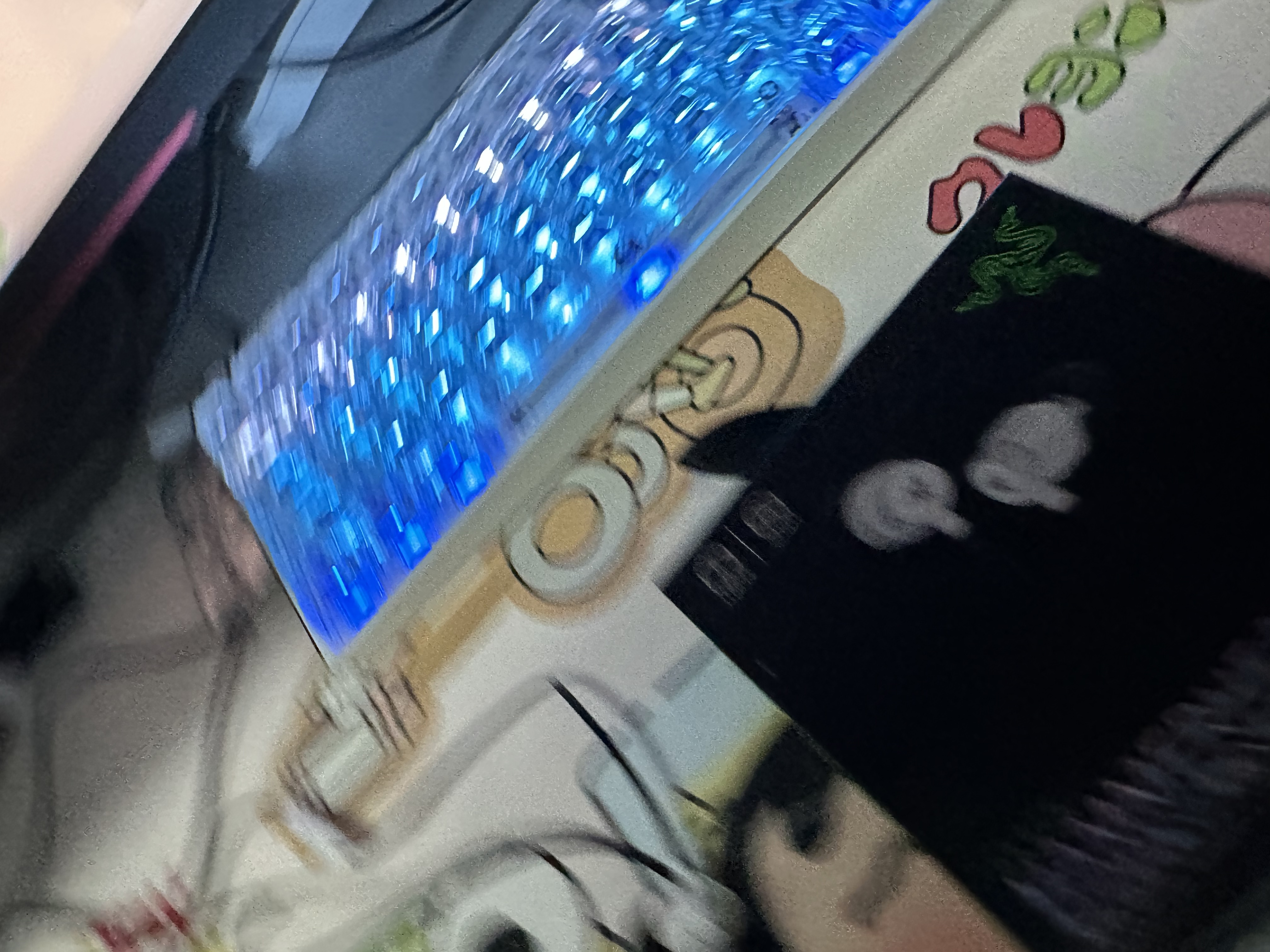 雷蛇（Razer）战锤狂鲨V3有线入耳式耳机 7.1环绕声 吃鸡神器 三角洲官方指定 Type C 白色（赠THX软件 可调EQ） 实拍图